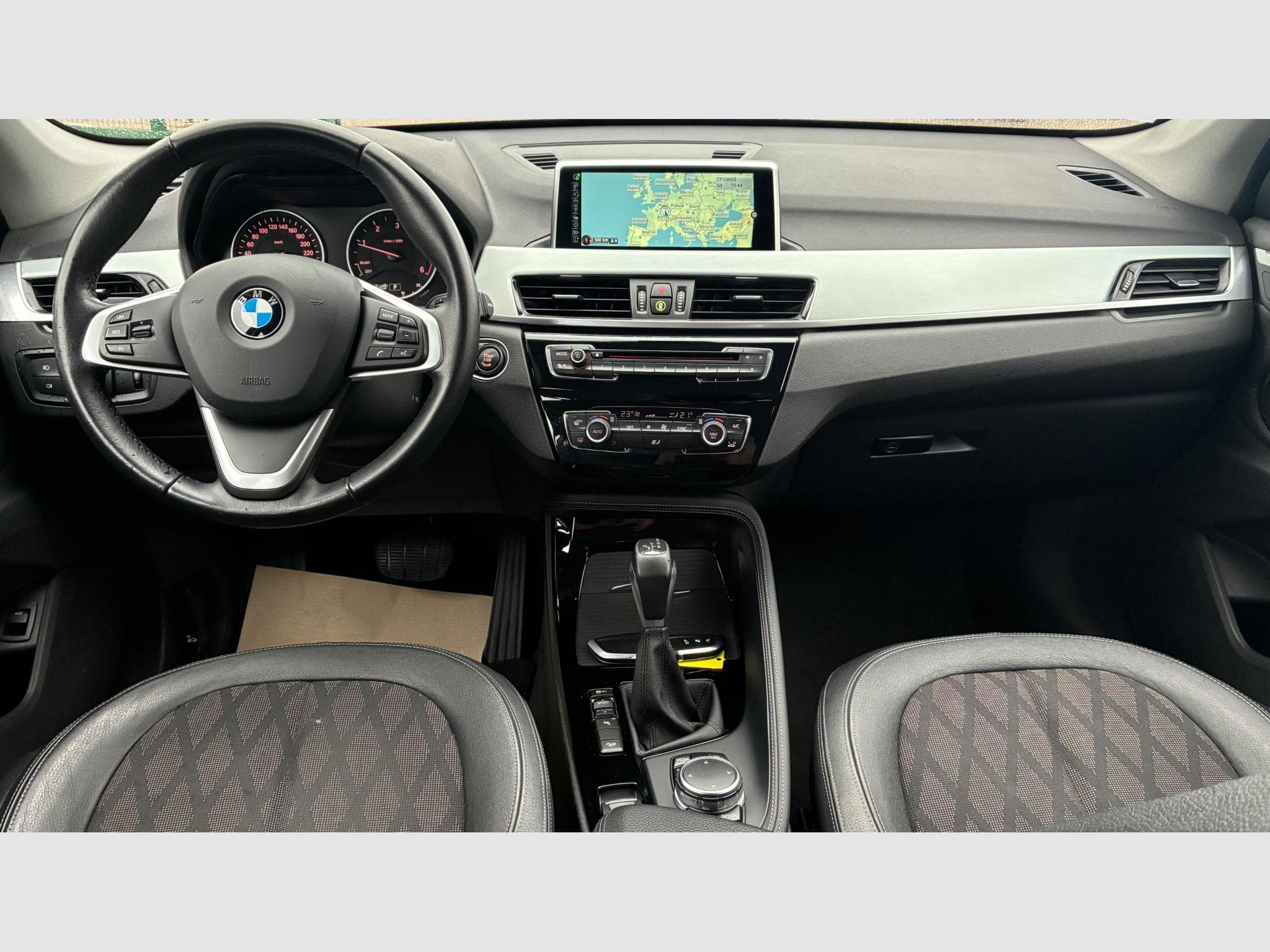 BMW X1 25da xdrive 231ch sport 2015 (2015) - Photo 18