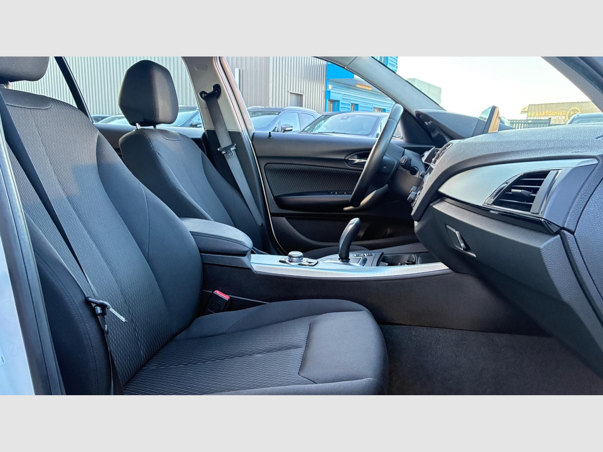 BMW 118 IA 136ch lounge (2017) - Photo 12