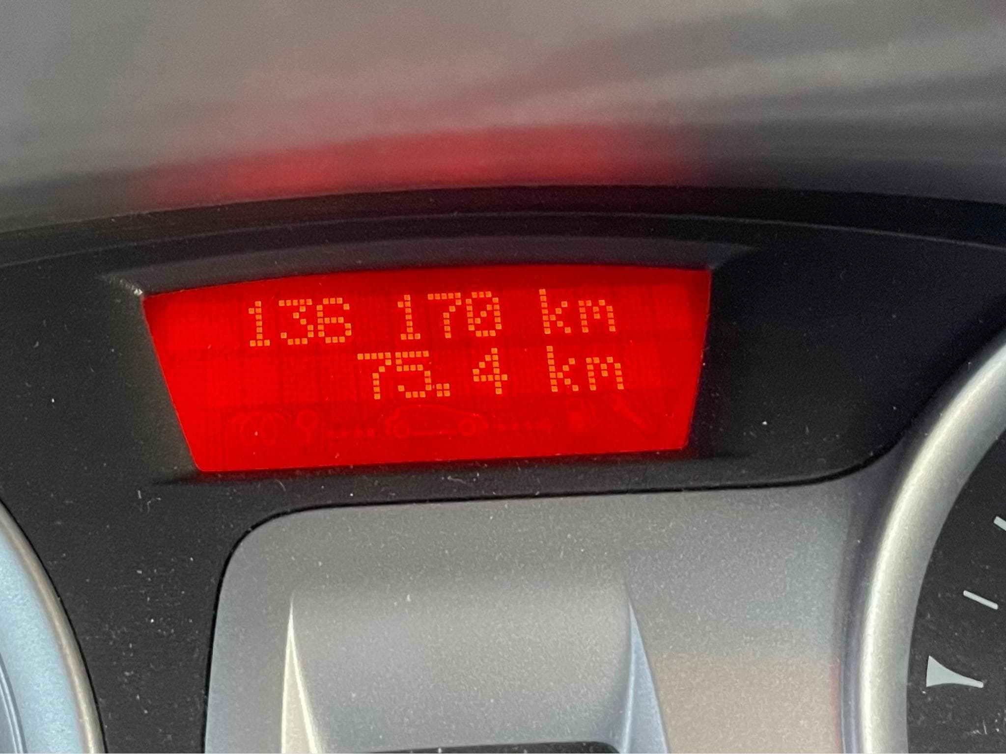 Renault Clio Clio 3 eco 2 dCi (2012) - Photo 4