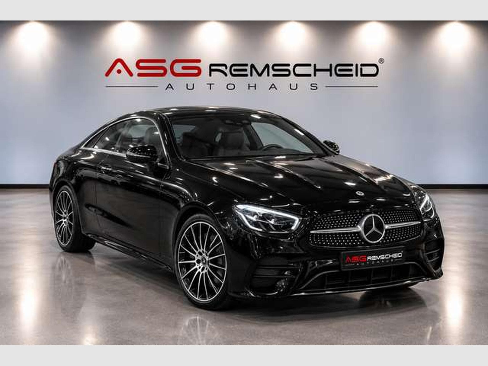 Mercedes E 300 Coupé AMG Line *20 *BURM*Pano*360°*Night (2022) - Foto 1