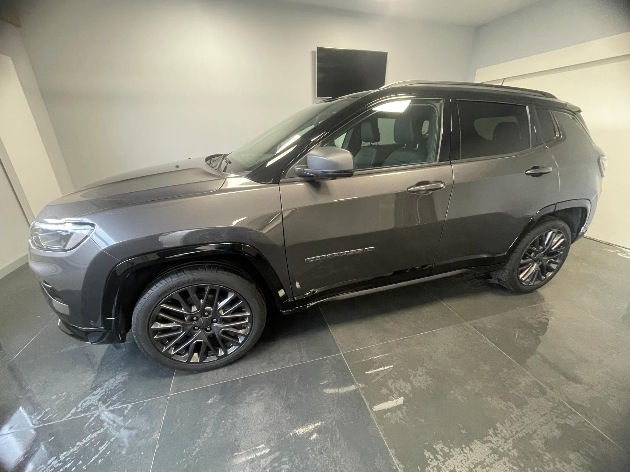 Jeep Compass Limited (2021) - Foto 2