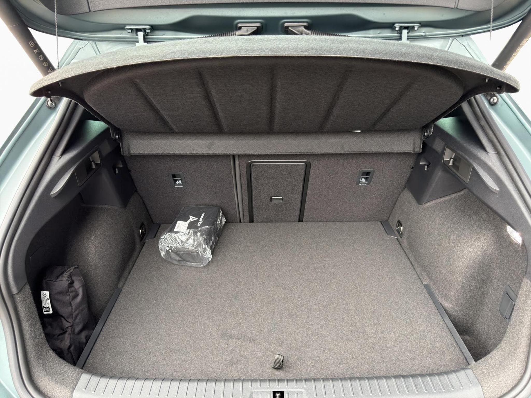 Cupra Formentor VZ5 (2026) - Photo 13