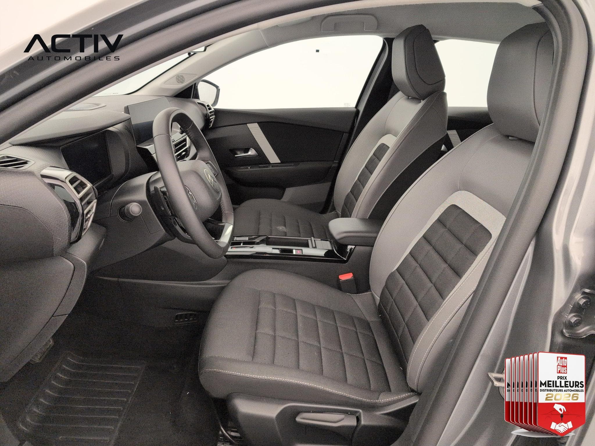 Citroën C4 Hybride 145 ch e-DCS6 Plus (2025) - Foto 16