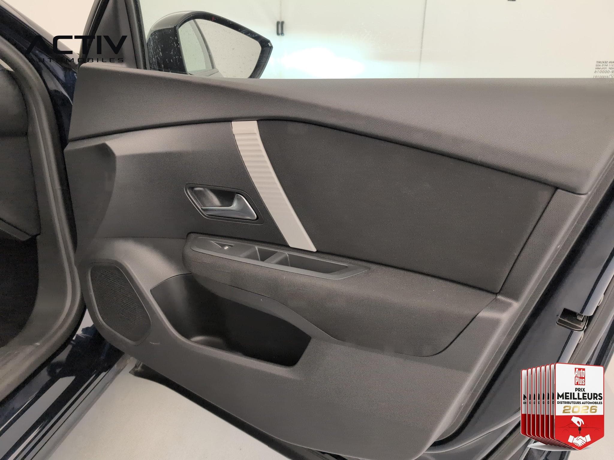 Citroën C4 Hybride 110 ch e-DCS6 You (2025) - Foto 10