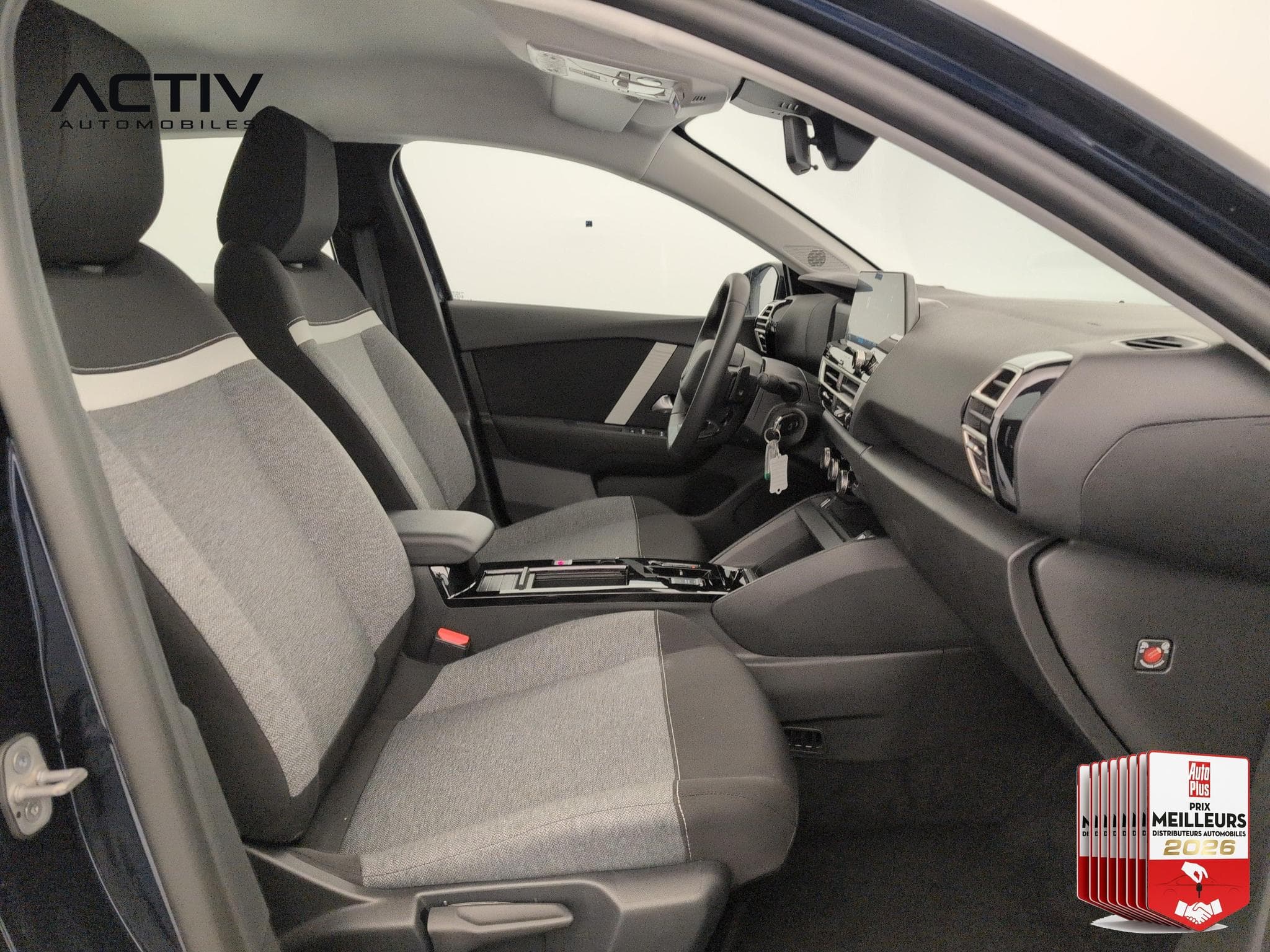 Citroën C4 Hybride 110 ch e-DCS6 You (2025) - Foto 9