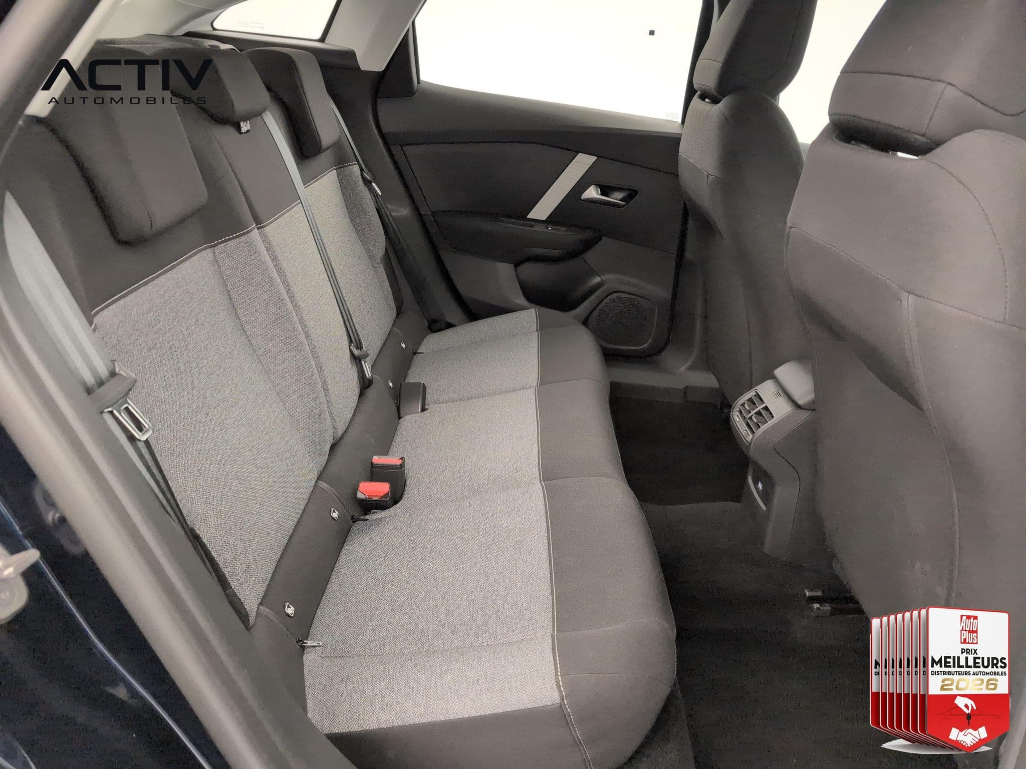 Citroën C4 Hybride 110 ch e-DCS6 You (2025) - Foto 11
