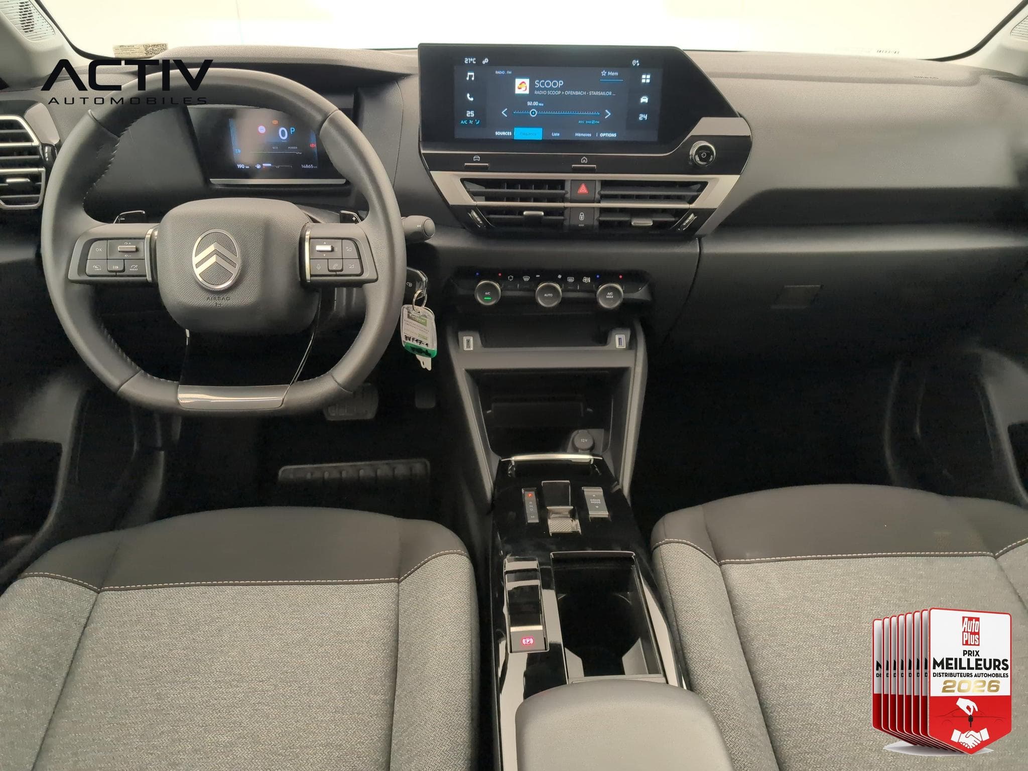 Citroën C4 Hybride 110 ch e-DCS6 You (2025) - Foto 17