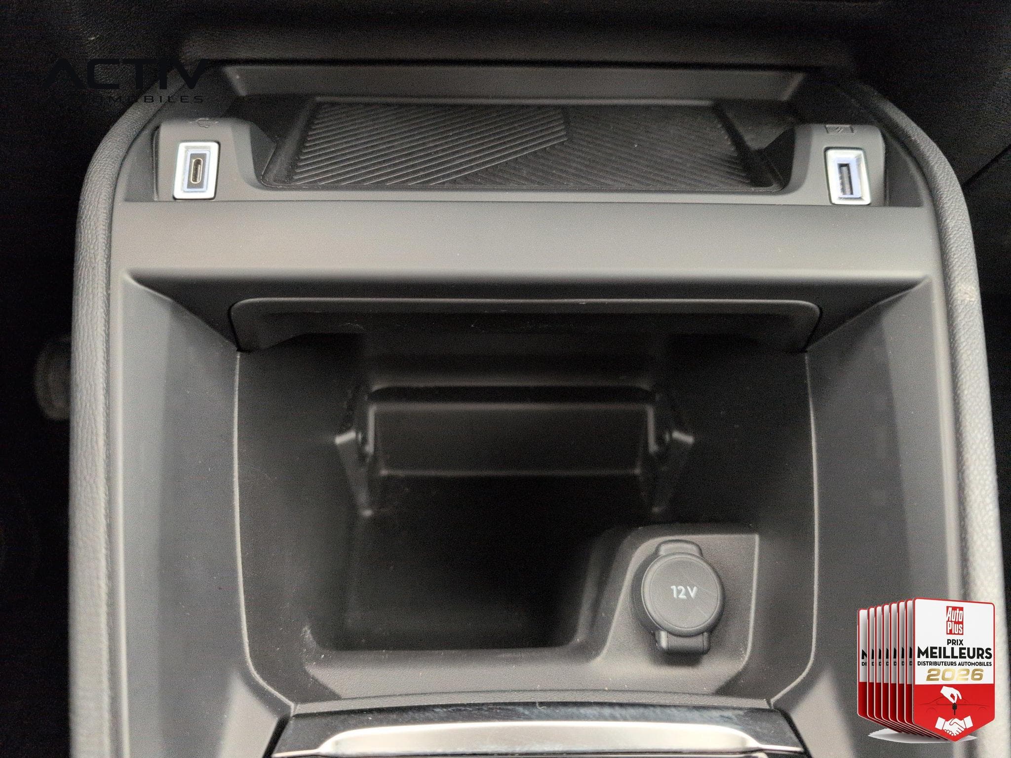 Citroën C4 Hybride 110 ch e-DCS6 You (2025) - Foto 24