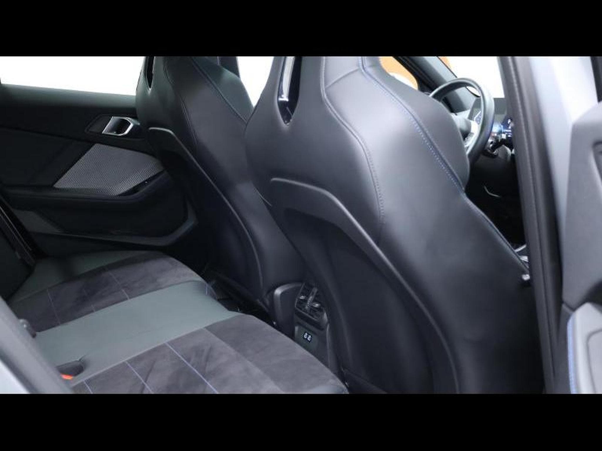 BMW 120 i hatch M SPORT PRO Steptronic (2024) - Photo 14