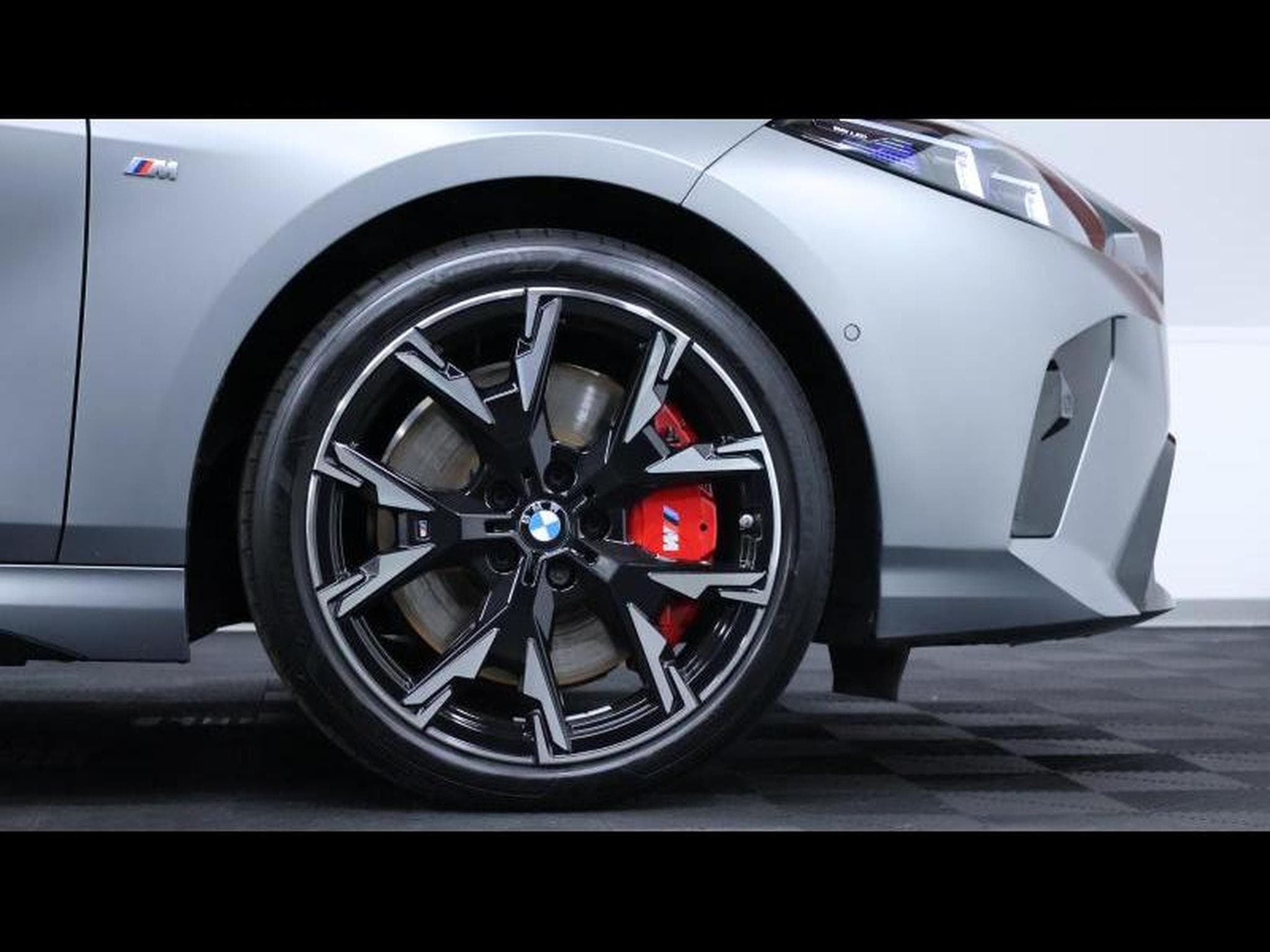 BMW 120 i hatch M SPORT PRO Steptronic (2024) - Photo 11