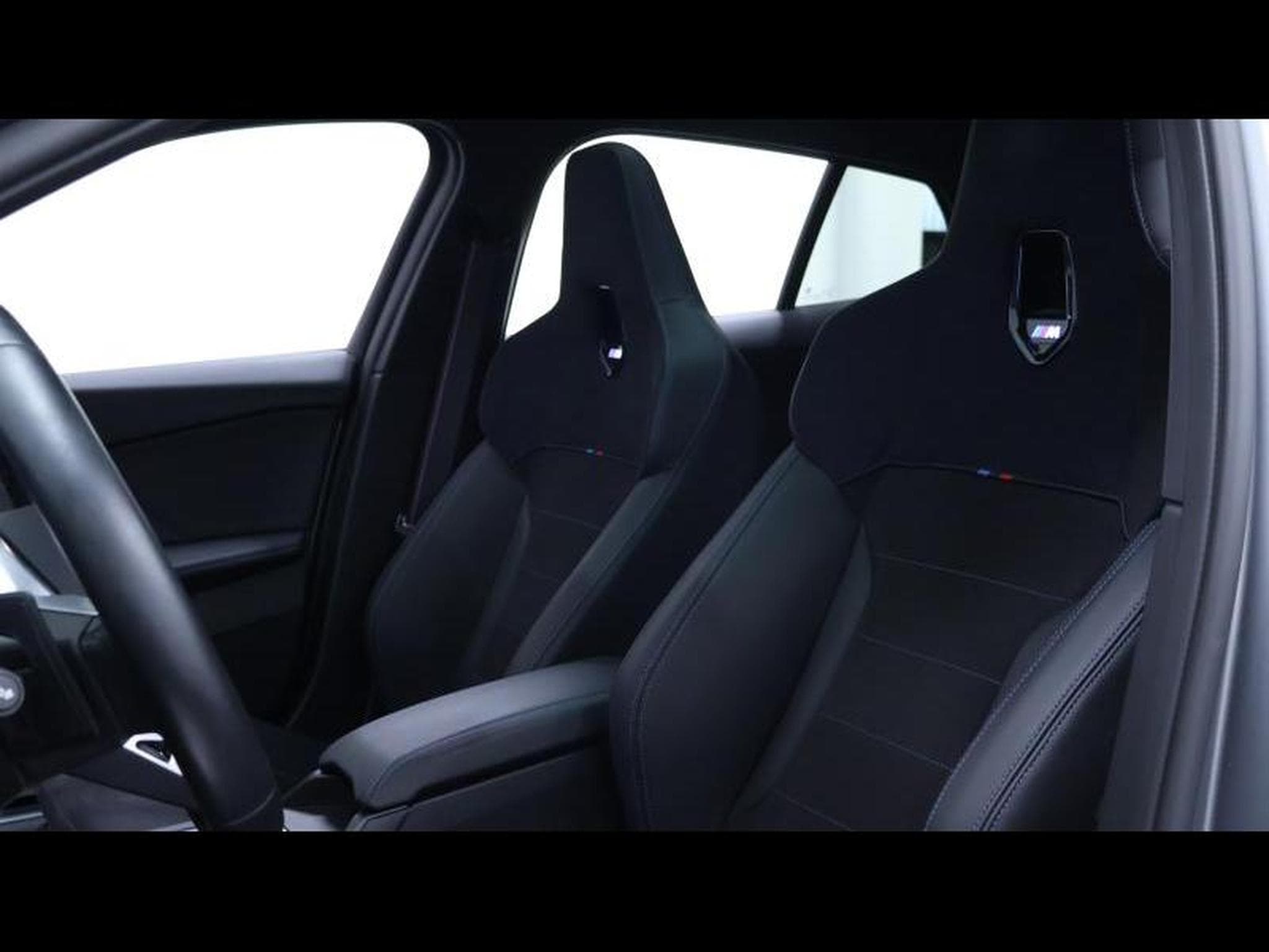 BMW 120 i hatch M SPORT PRO Steptronic (2024) - Photo 17