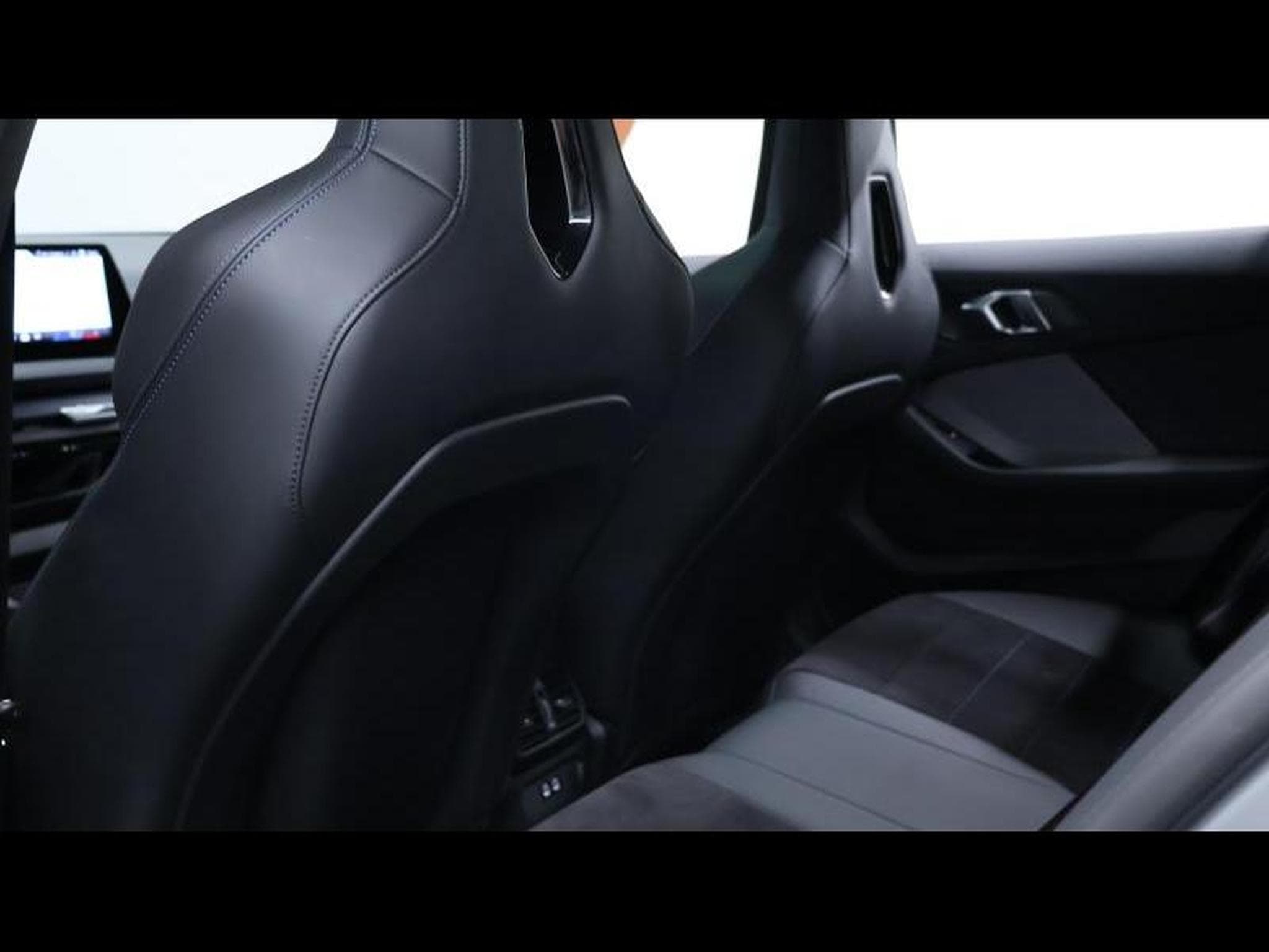 BMW 120 i hatch M SPORT PRO Steptronic (2024) - Photo 19