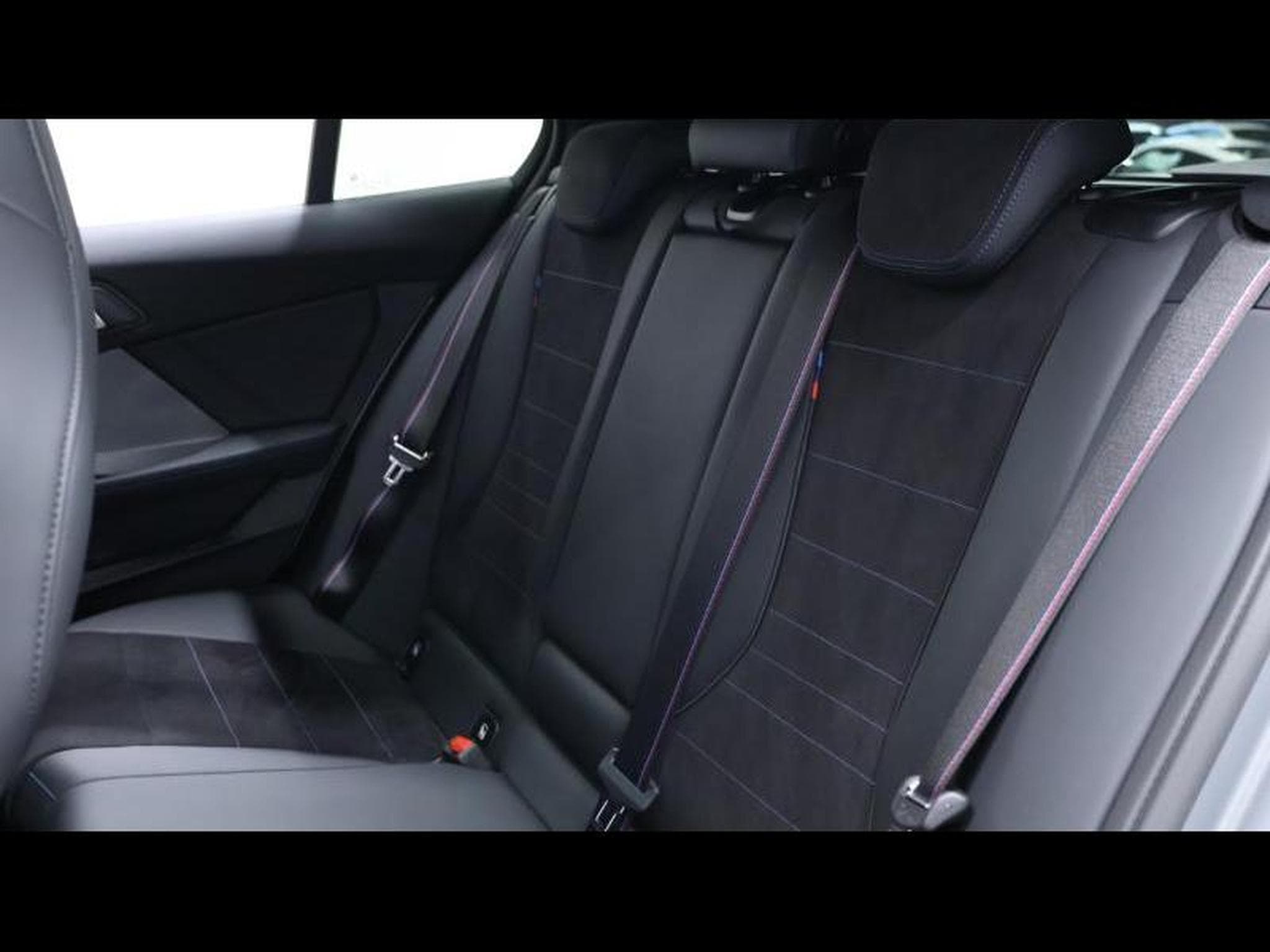 BMW 120 i hatch M SPORT PRO Steptronic (2024) - Photo 20