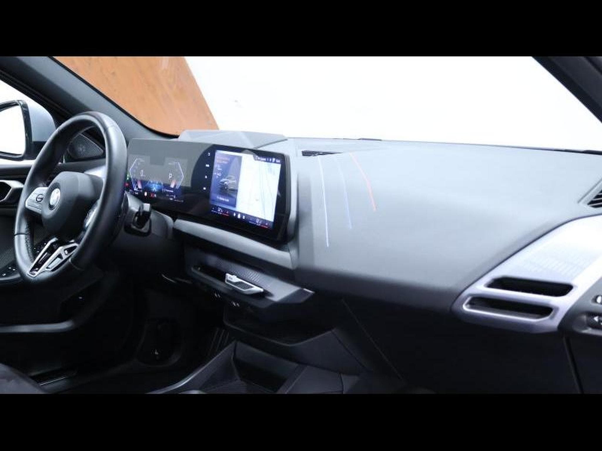 BMW 120 i hatch M SPORT PRO Steptronic (2024) - Photo 23