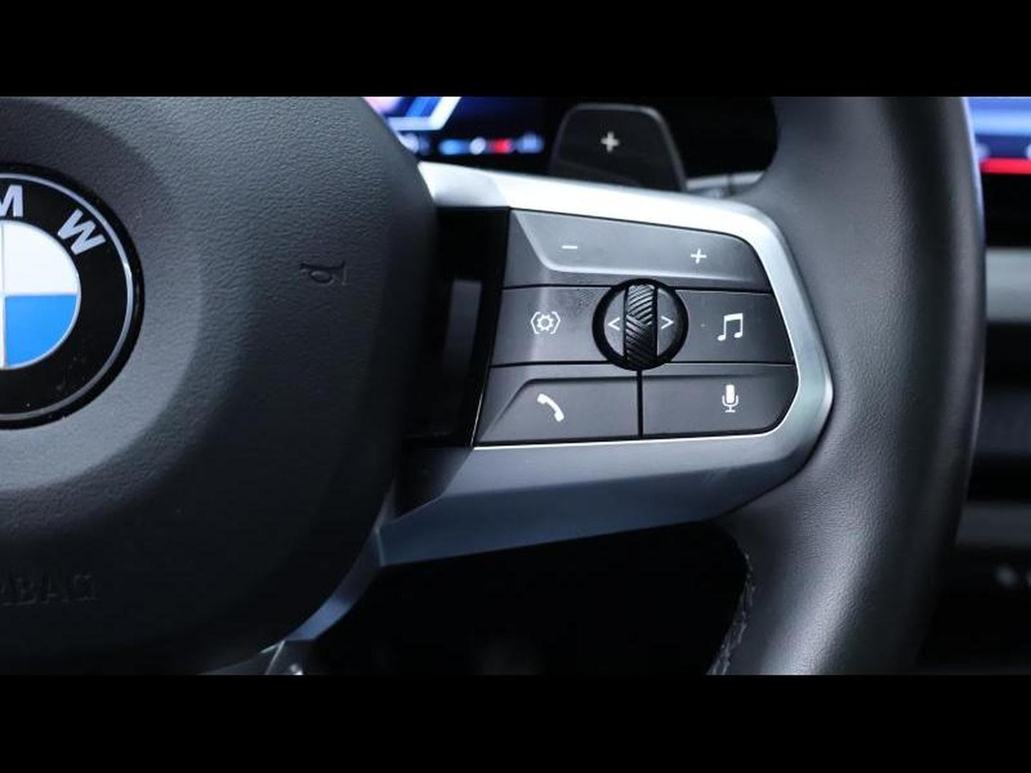BMW 120 i hatch M SPORT PRO Steptronic (2024) - Photo 26