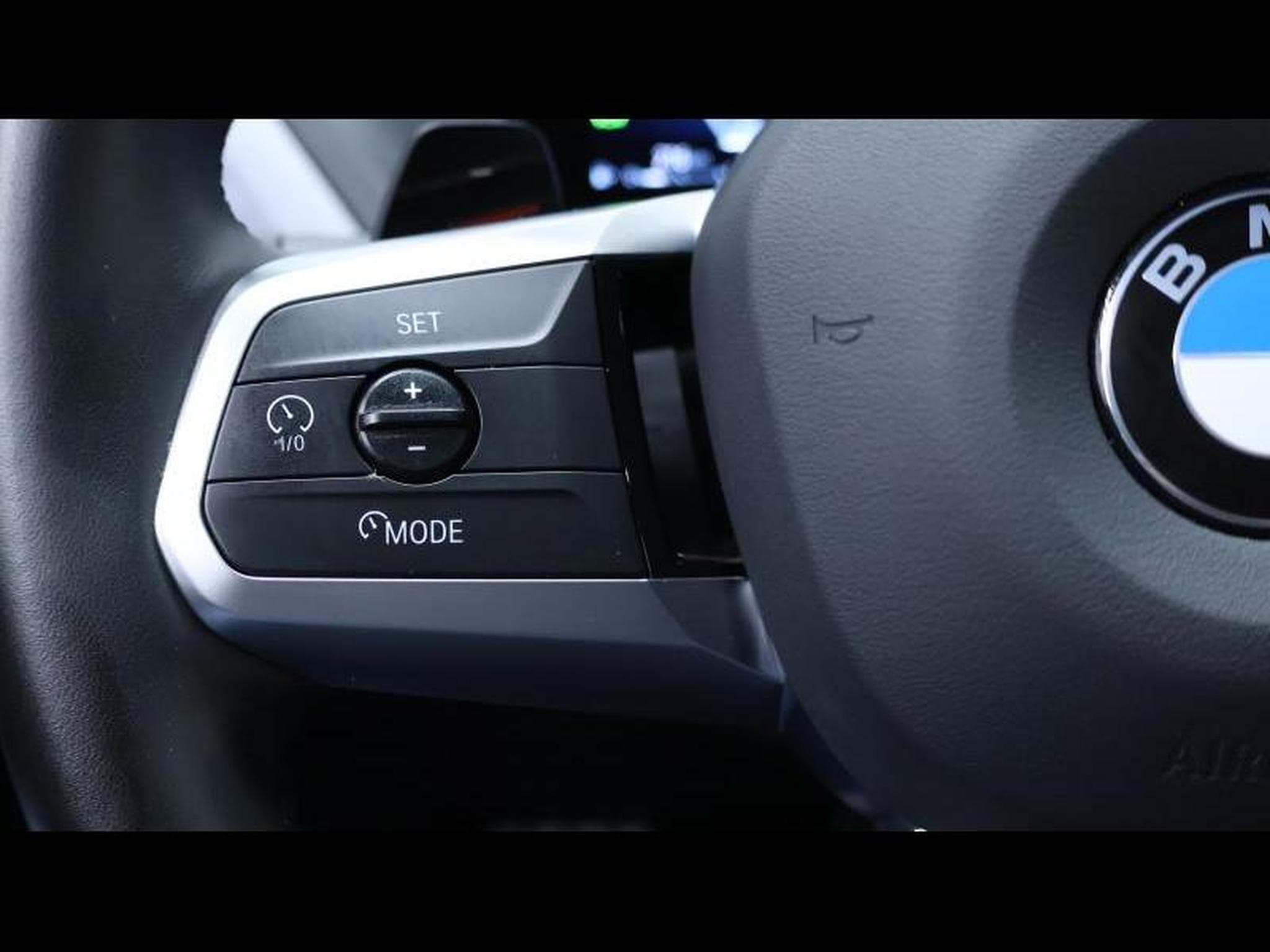 BMW 120 i hatch M SPORT PRO Steptronic (2024) - Photo 25