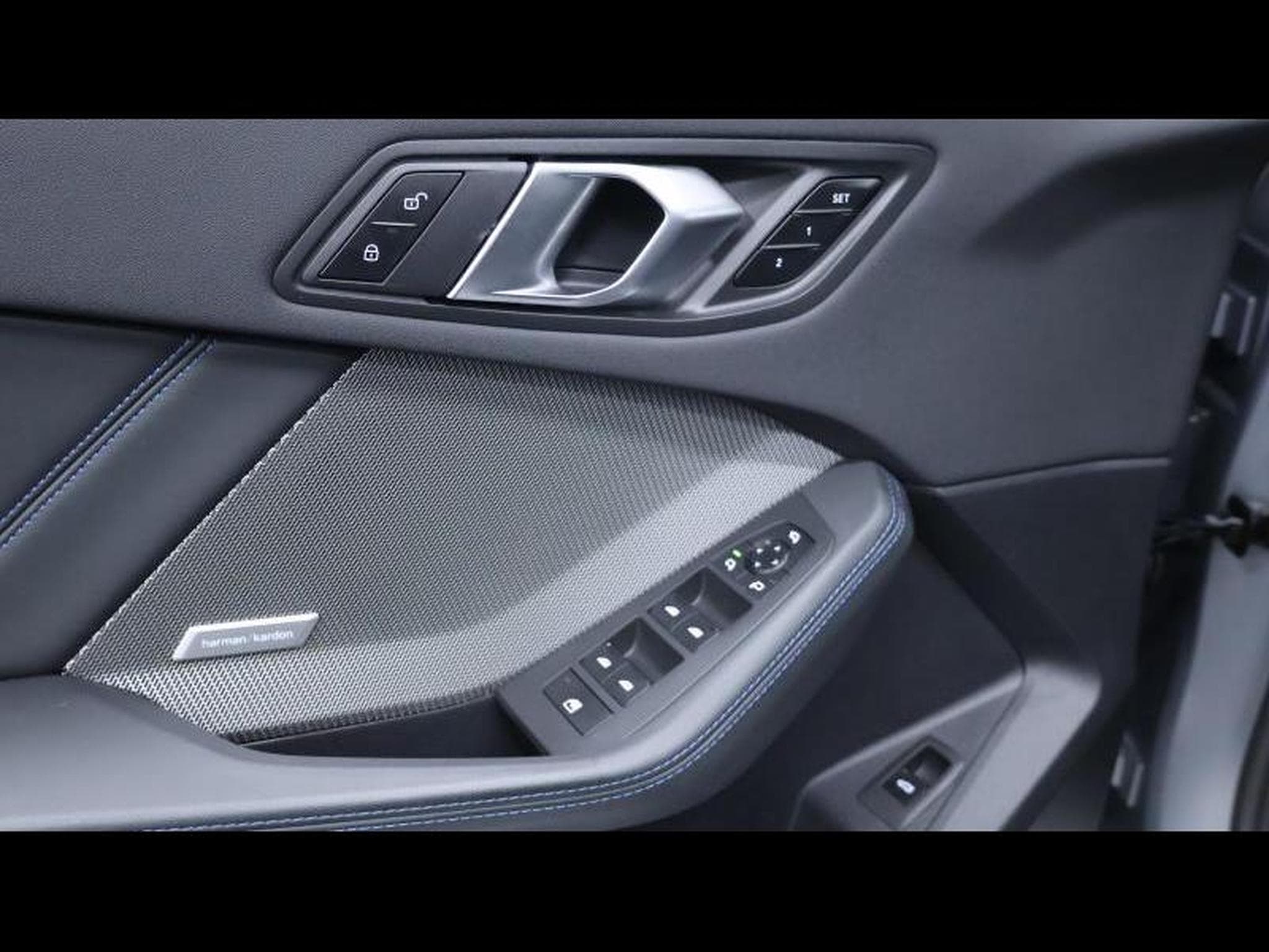 BMW 120 i hatch M SPORT PRO Steptronic (2024) - Photo 32