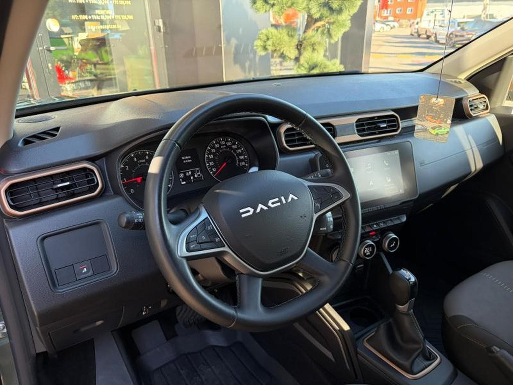 Dacia Duster II Extreme 1.3 130ch/Attelage/Camera (2023) - Photo 6