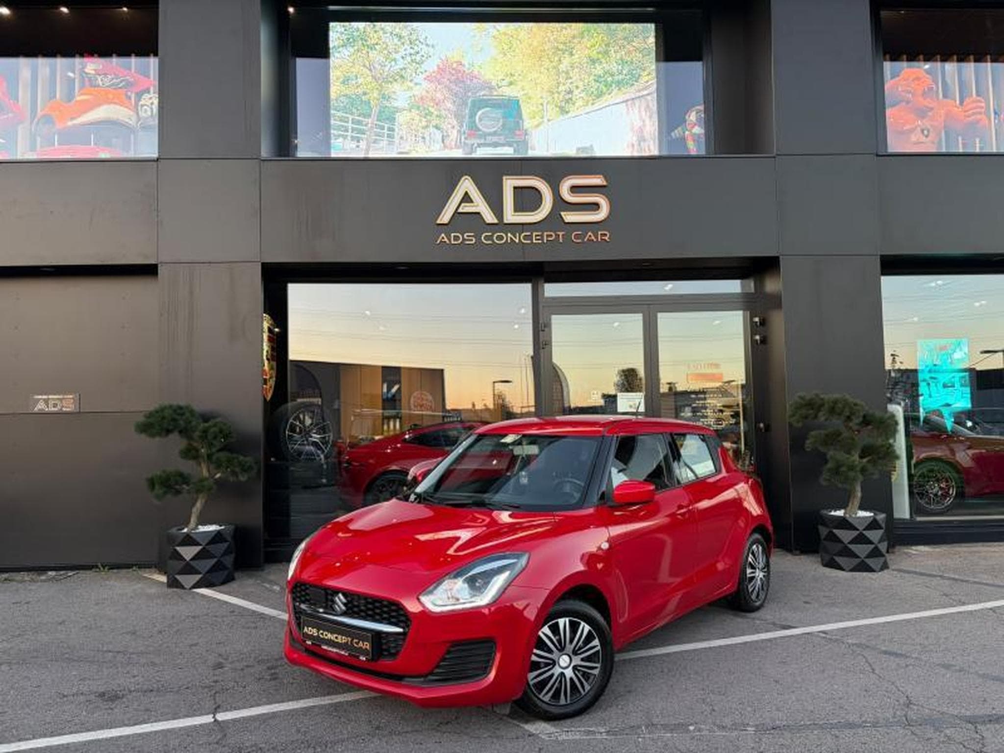 Suzuki Swift 5D 1.2 83ch Grand Luxe (2021) - Photo 1