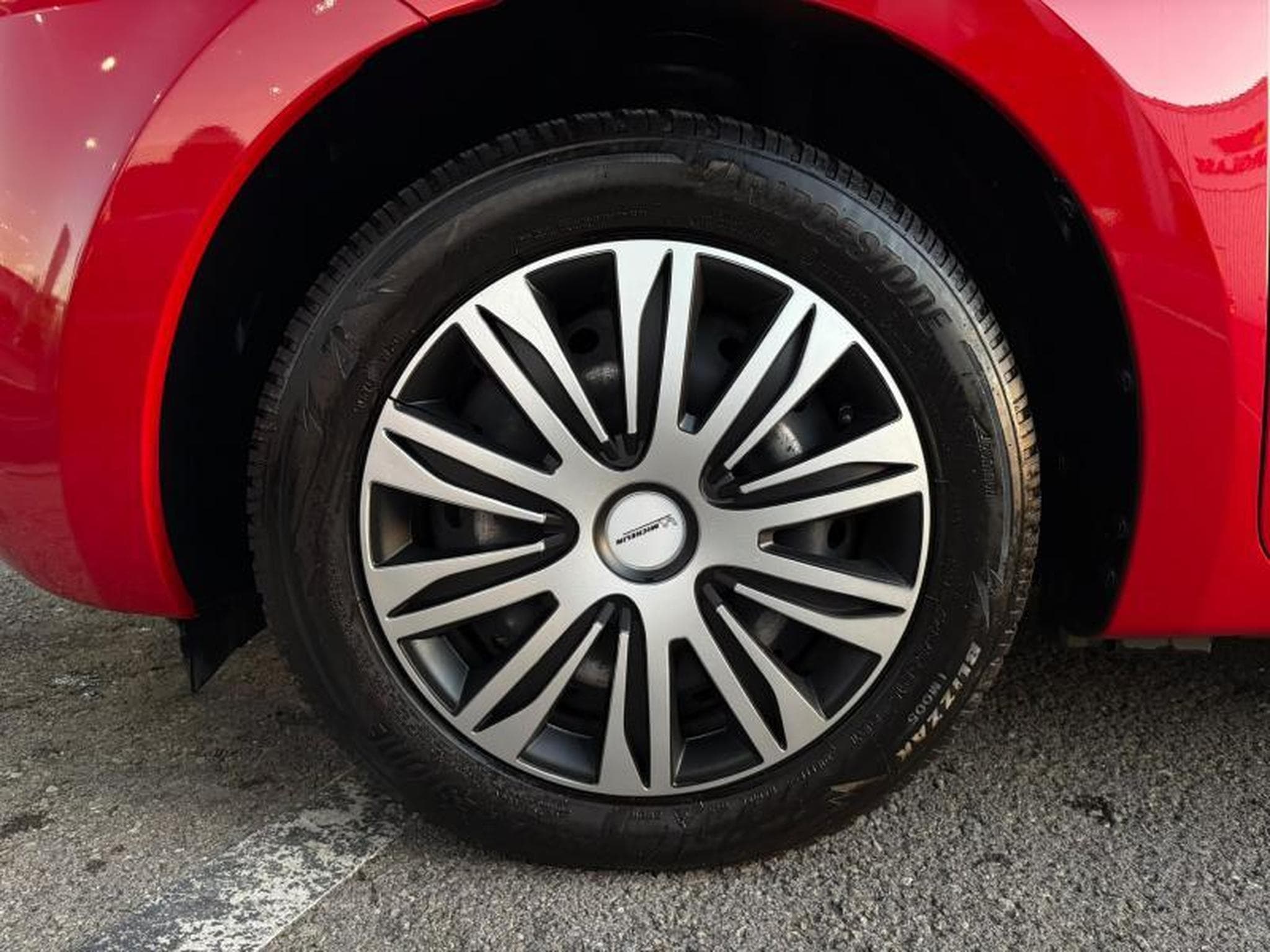 Suzuki Swift 5D 1.2 83ch Grand Luxe (2021) - Photo 5