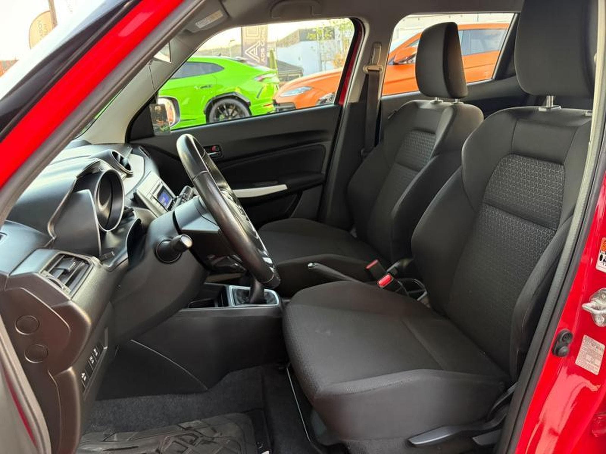 Suzuki Swift 5D 1.2 83ch Grand Luxe (2021) - Photo 8