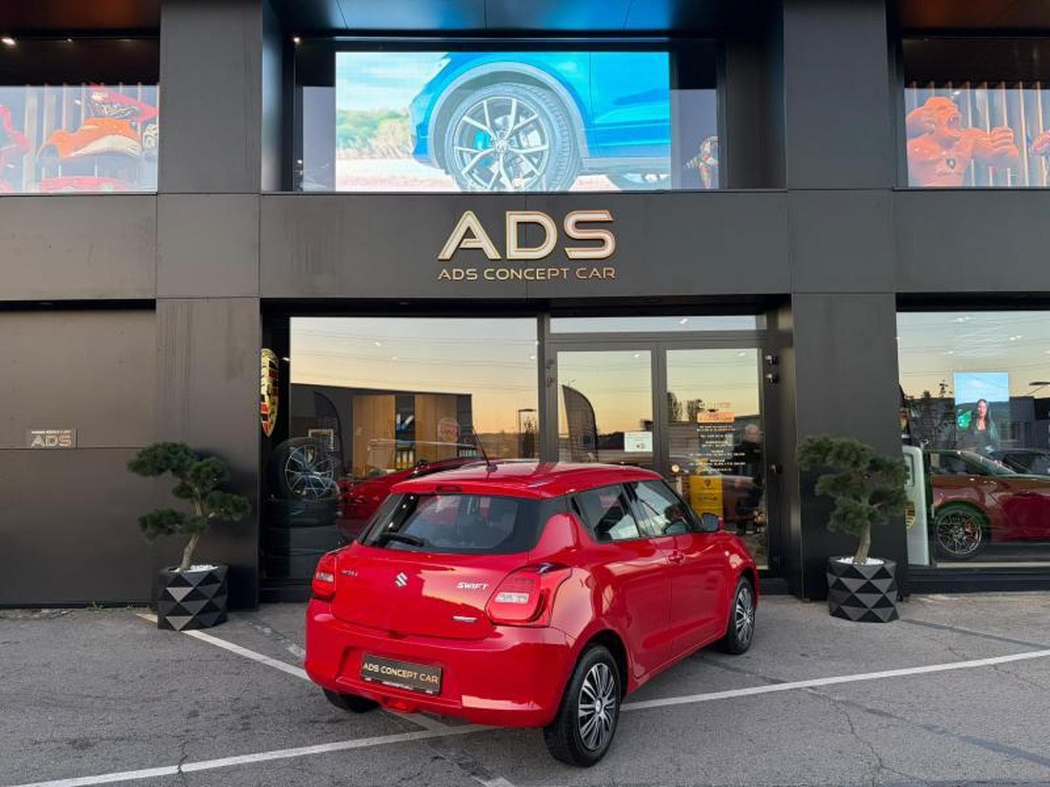 Suzuki Swift 5D 1.2 83ch Grand Luxe (2021) - Photo 15