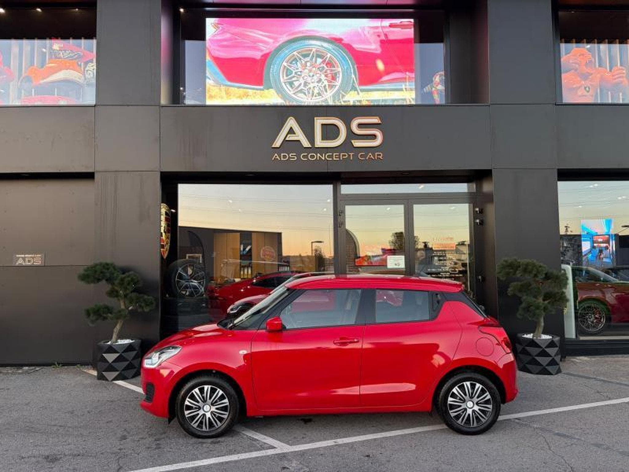 Suzuki Swift 5D 1.2 83ch Grand Luxe (2021) - Photo 14