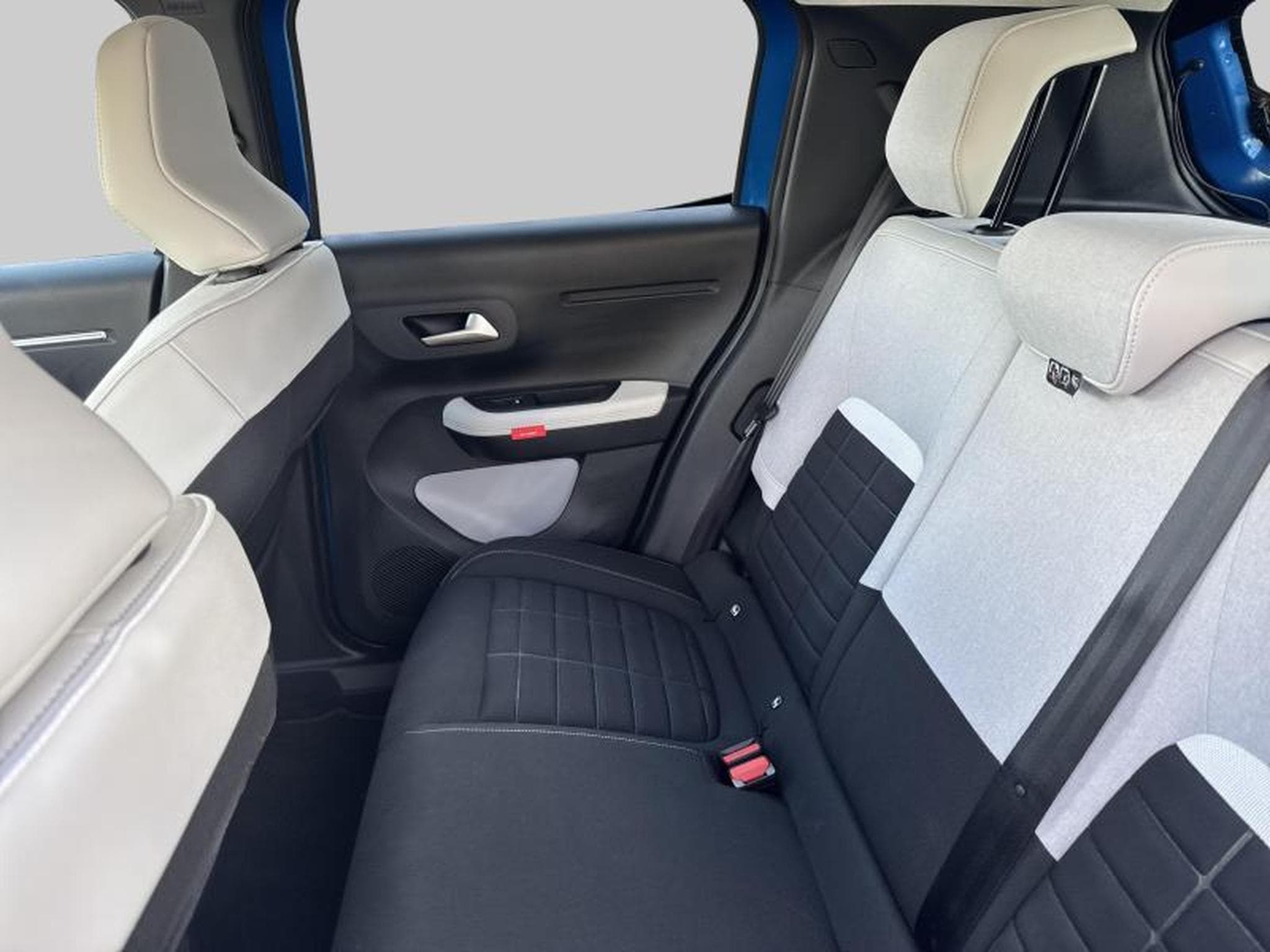 Citroen C3 Electric 113 ch Comfort Range MAX (2025) - Photo 12