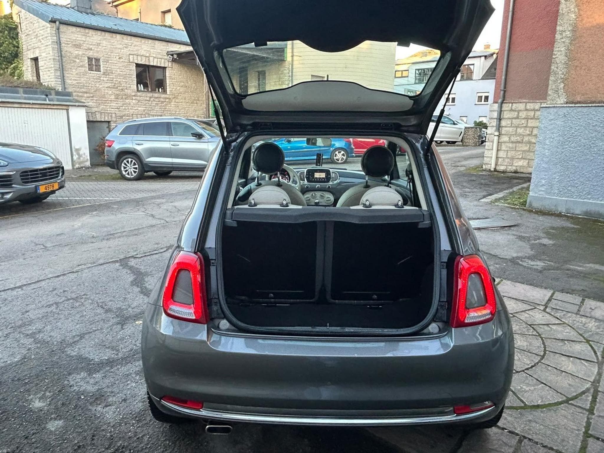 Fiat 500 1.2 AUTOMATIQUE PANORAMA NAVIGATION (2018) - Photo 7
