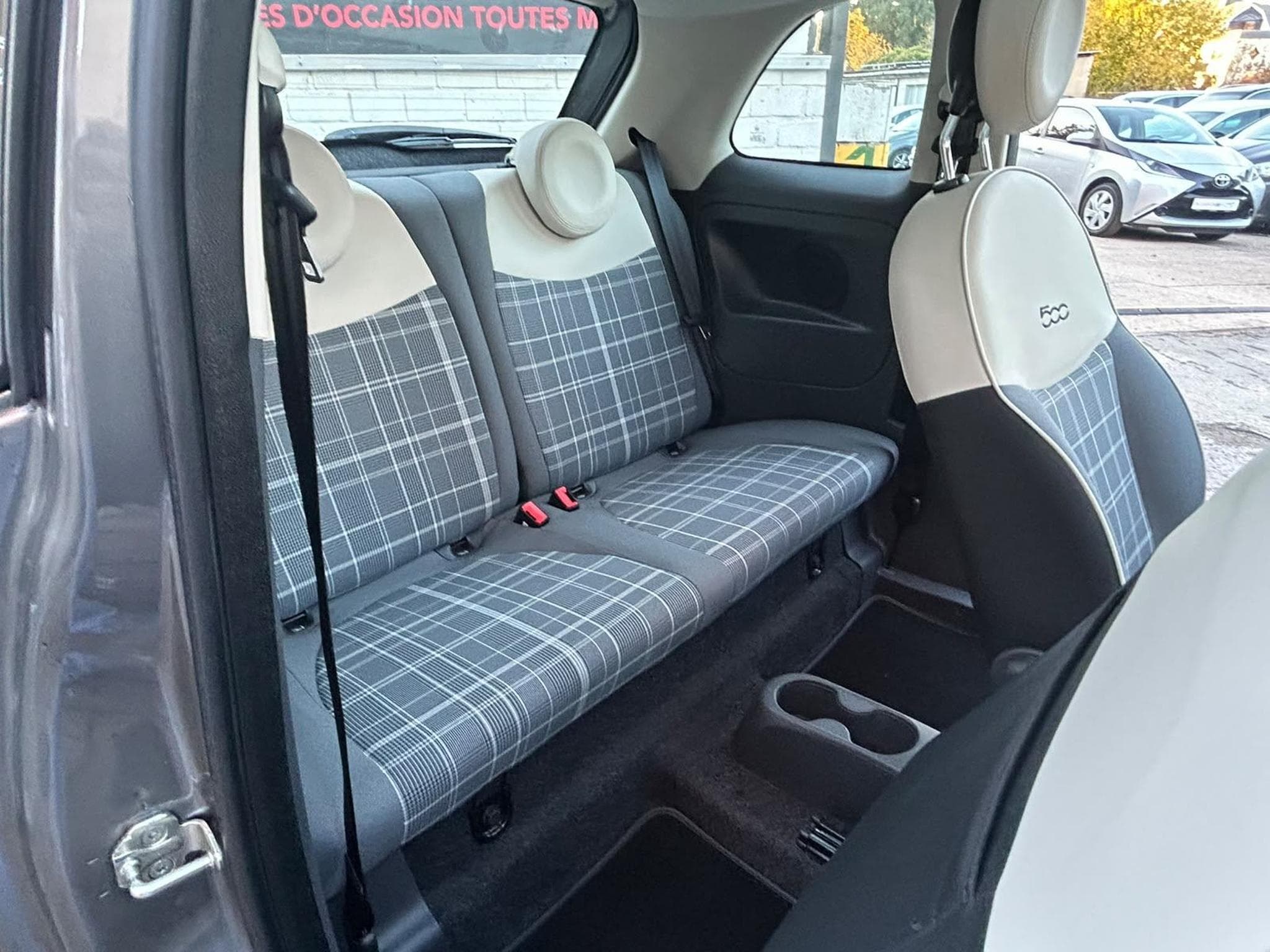 Fiat 500 1.2 AUTOMATIQUE PANORAMA NAVIGATION (2018) - Photo 12