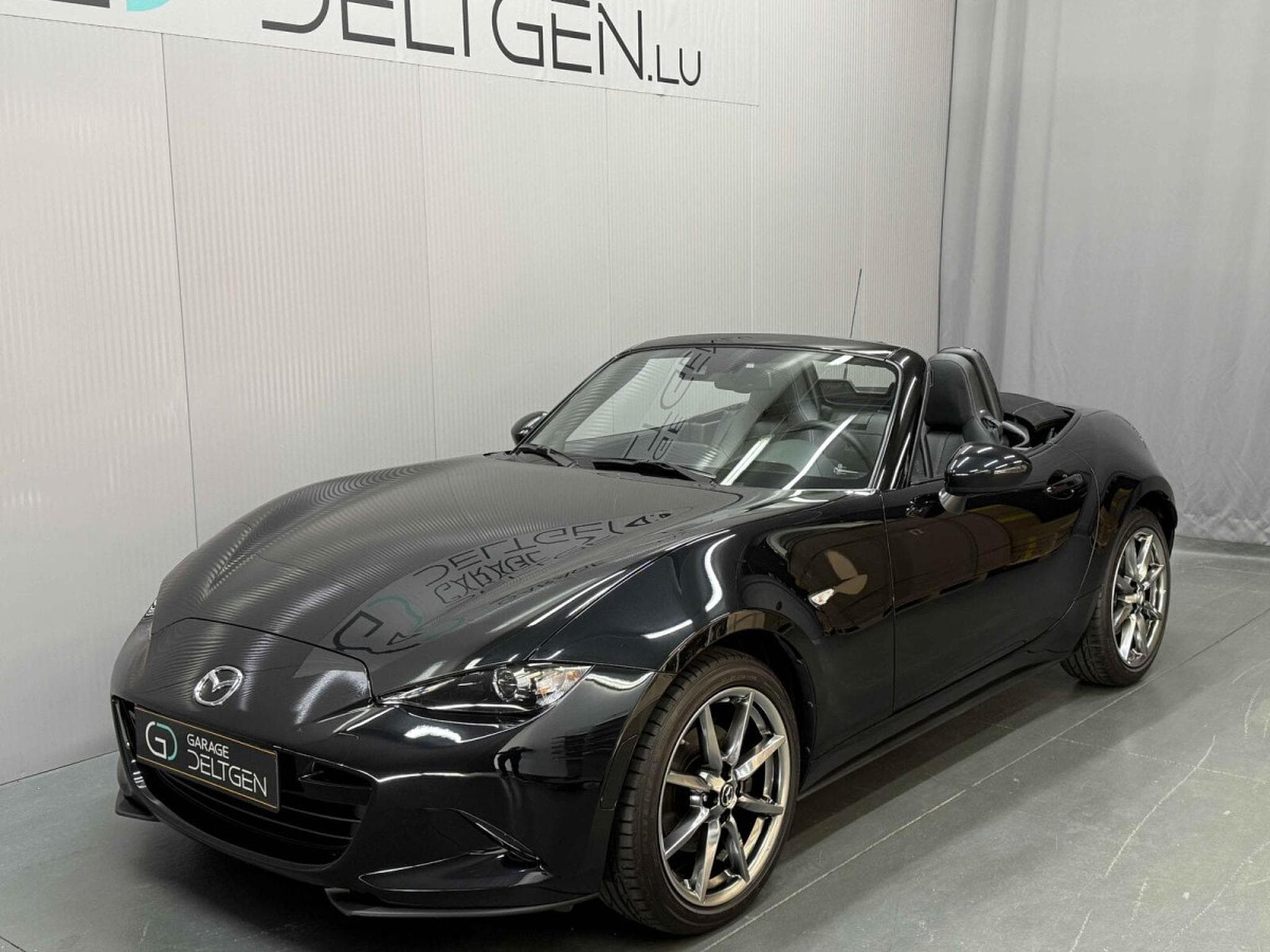 Mazda MX-5 2.0 Skyactiv-G 184 Exclusive Line (2023) - Photo 2