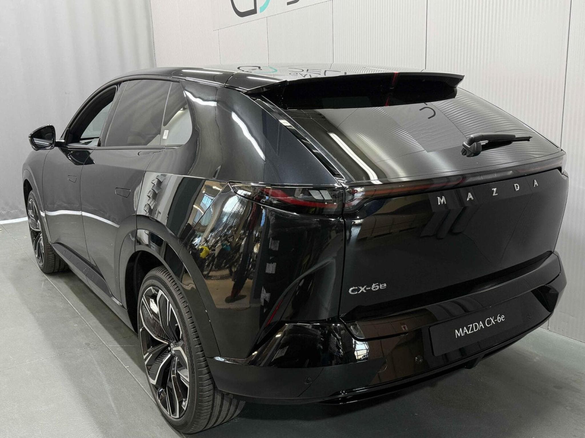 Mazda CX-60 EV 78 kWh 258ch Takumi (2026) - Photo 3