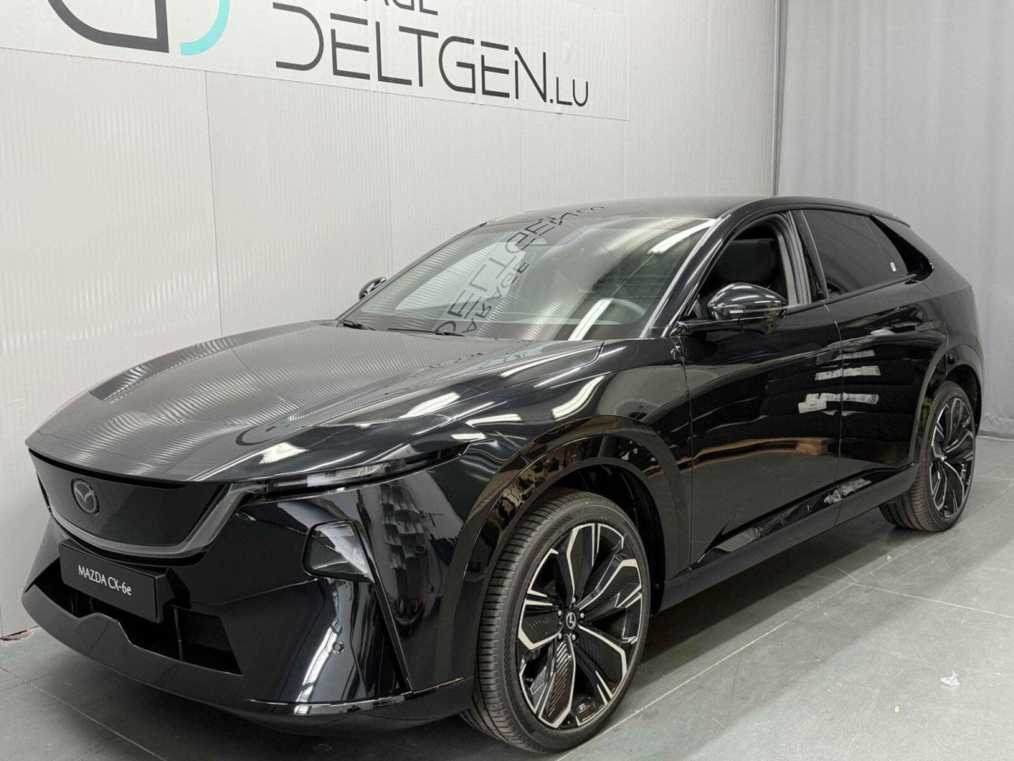 Mazda CX-60 EV 78 kWh 258ch Takumi (2026) - Photo 2