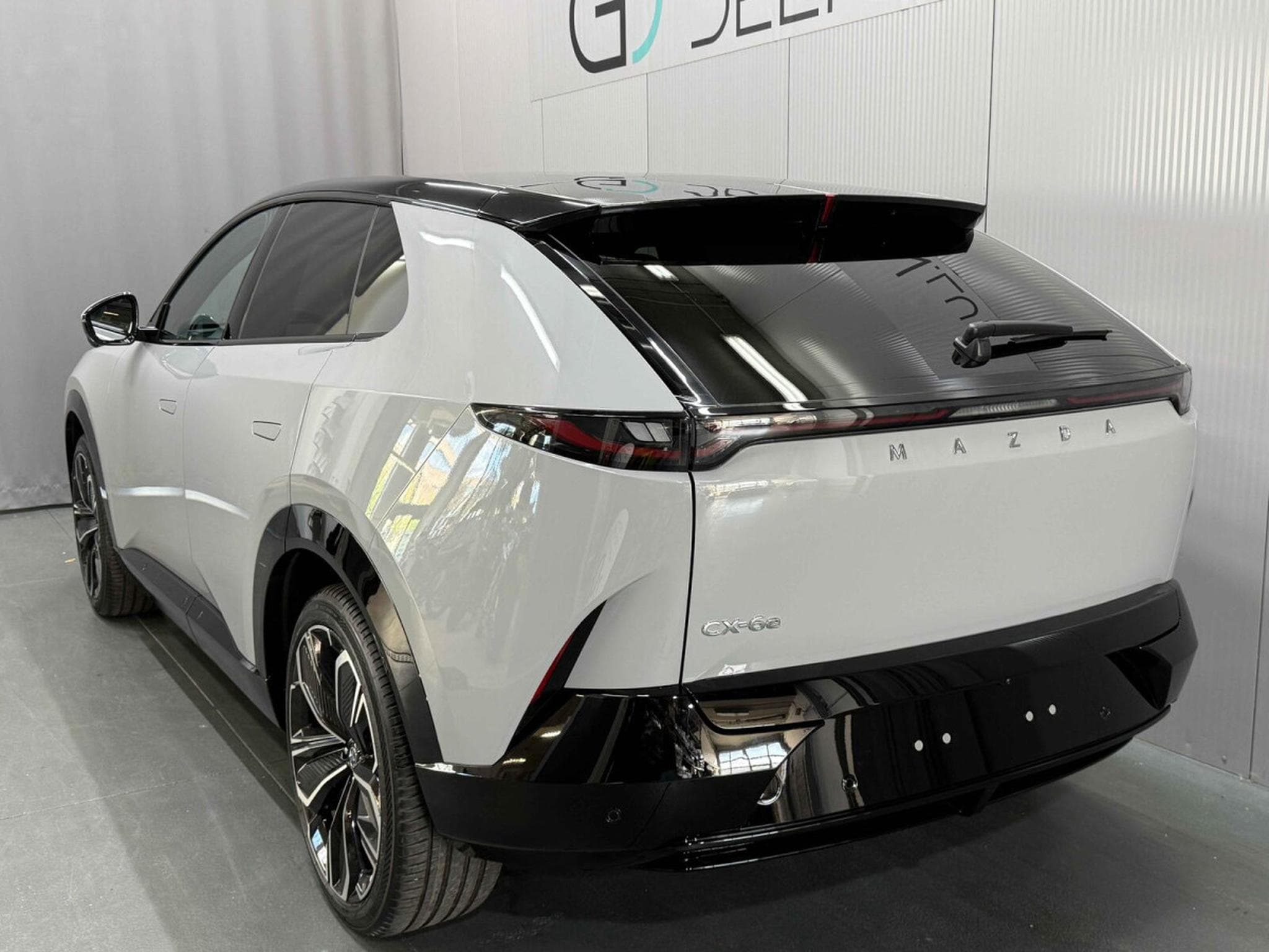 Mazda CX-60 EV 78 kWh 258ch Takumi (2026) - Photo 2