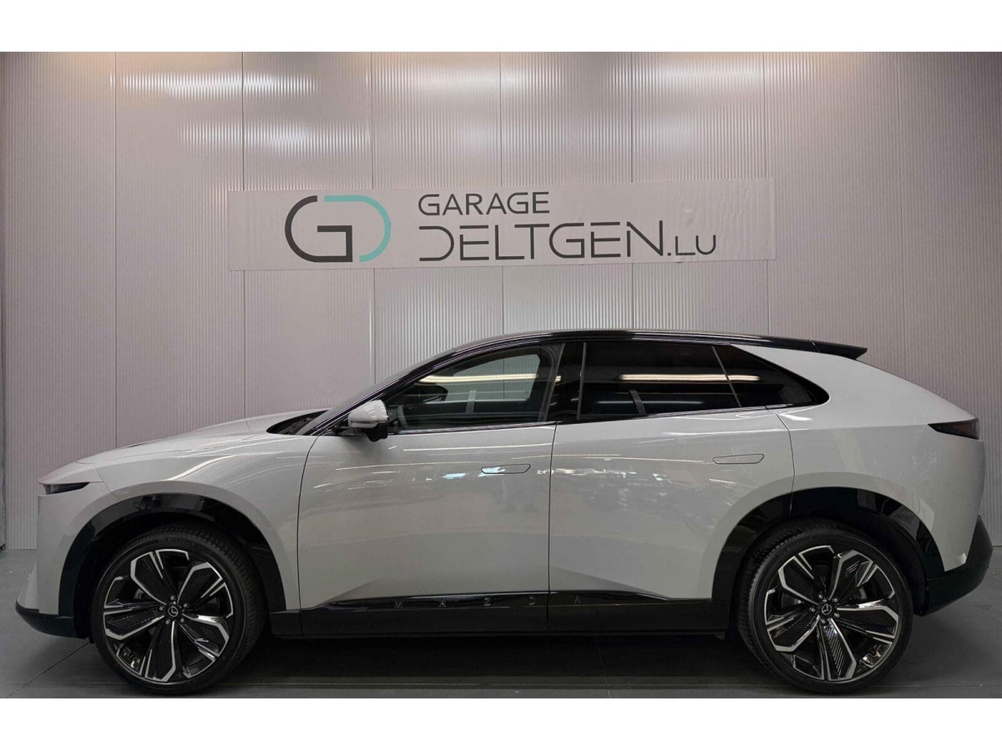 Mazda CX-60 EV 78 kWh 258ch Takumi (2026) - Photo 1