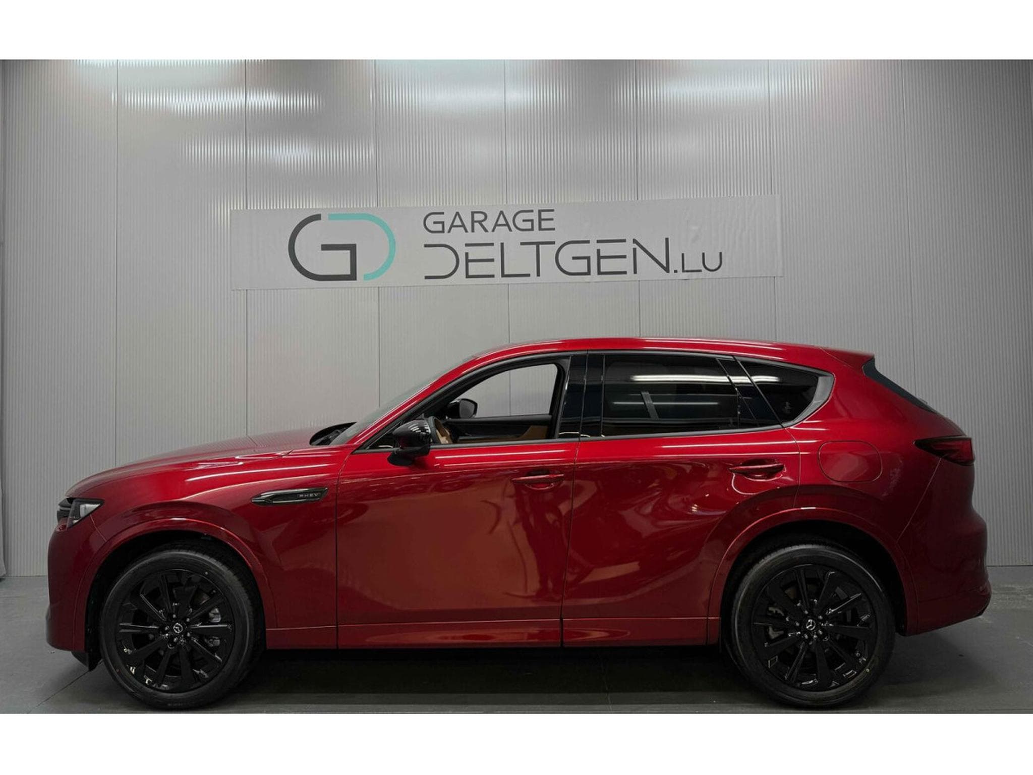 Mazda CX-60 2.5 Plug-In Hybrid 327 Homura Plus Auto (2026) - Photo 1