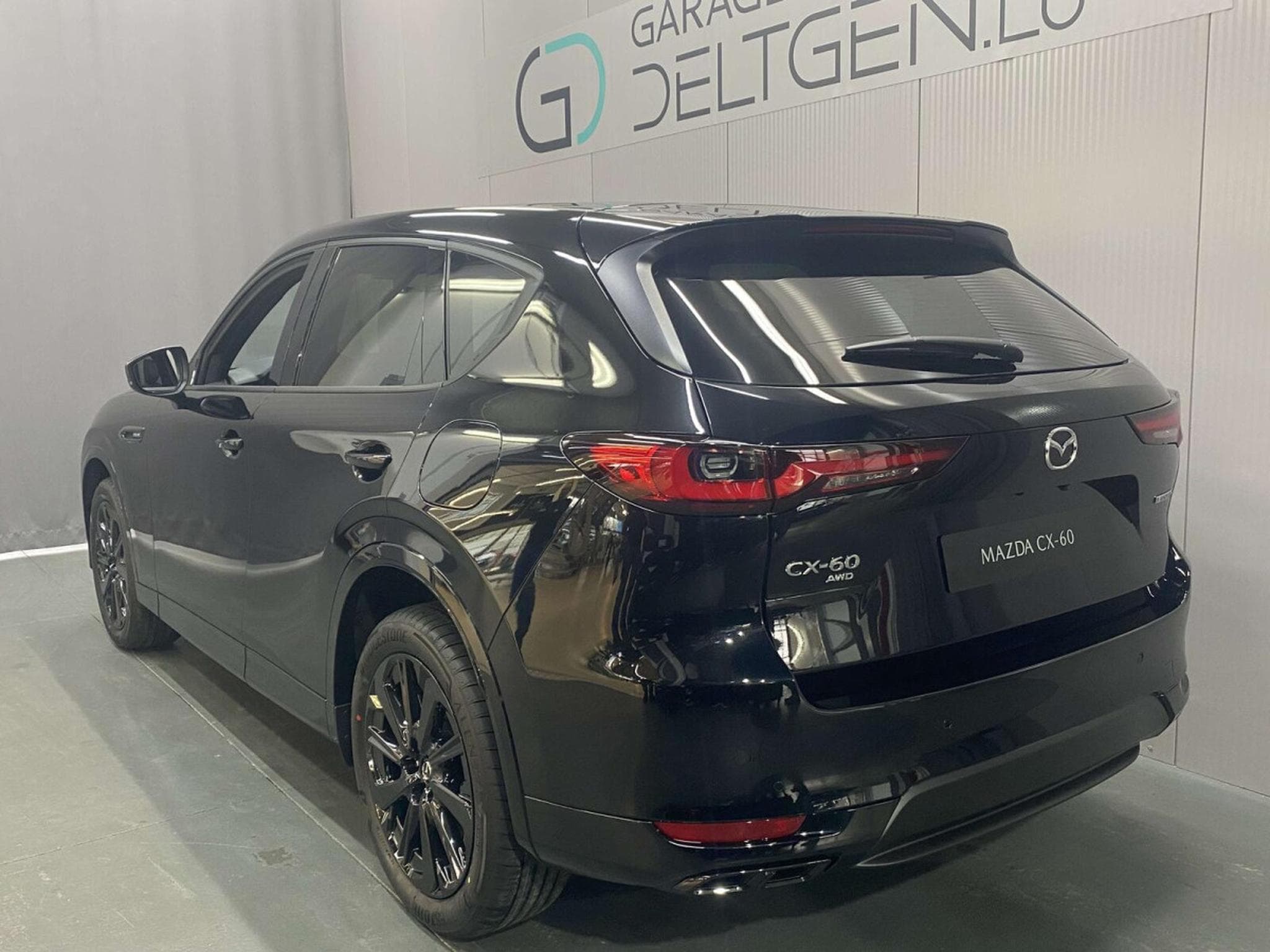 Mazda CX-60 2.5 Plug-In Hybrid 327 Homura Plus Auto (2026) - Photo 3