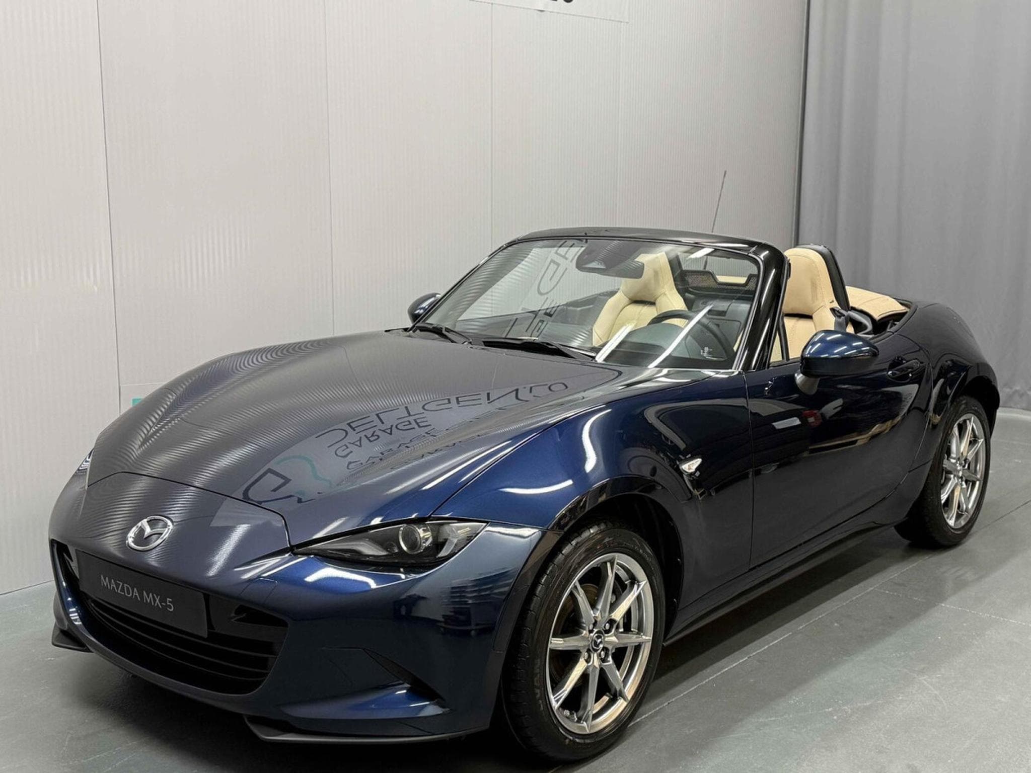 Mazda MX-5 1.5 Skyactiv-G 136 Kazari (2026) - Photo 2