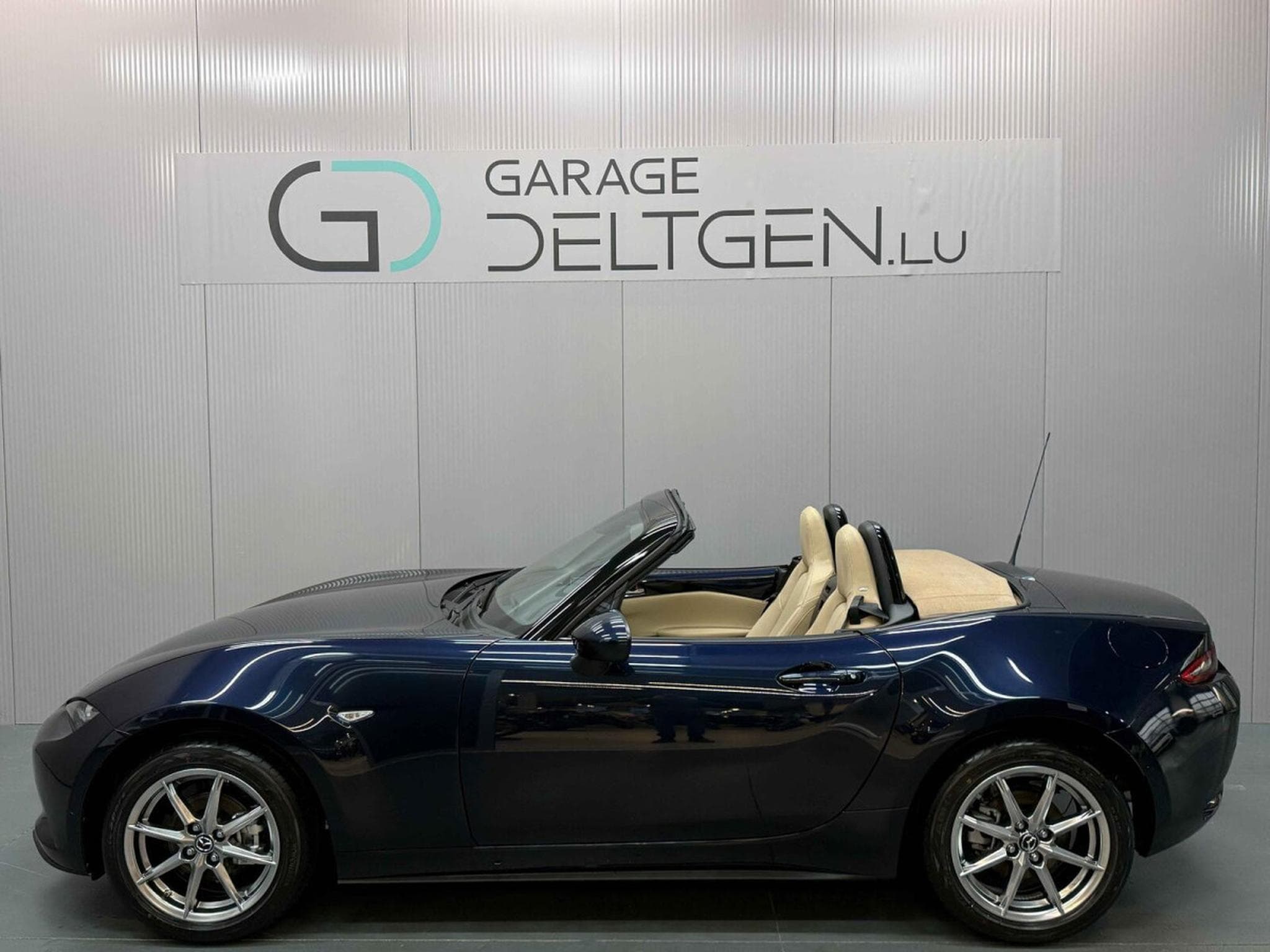 Mazda MX-5 1.5 Skyactiv-G 136 Kazari (2026) - Photo 1