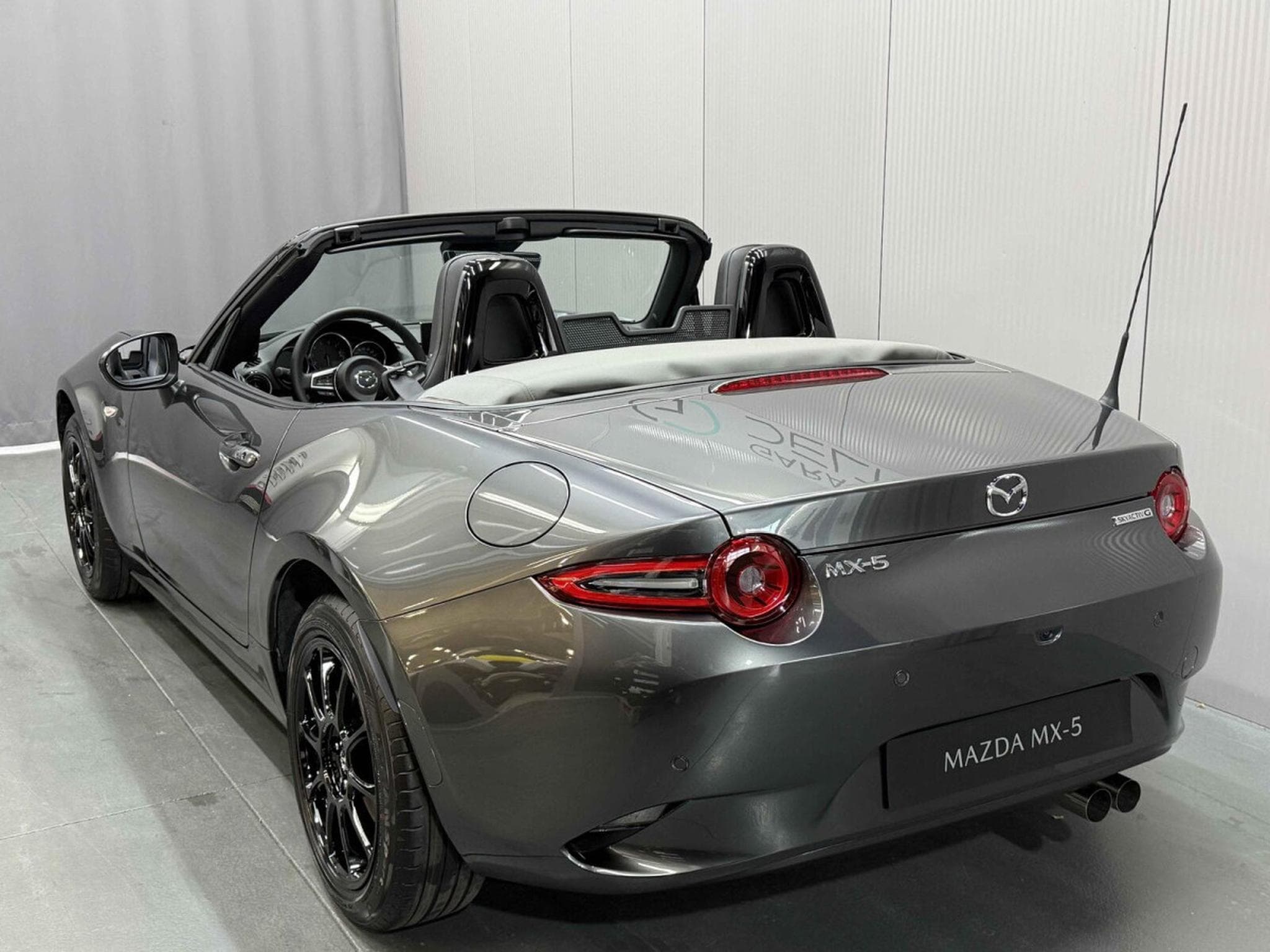 Mazda MX-5 1.5 Skyactiv-G 136 Yakudo (2026) - Photo 3