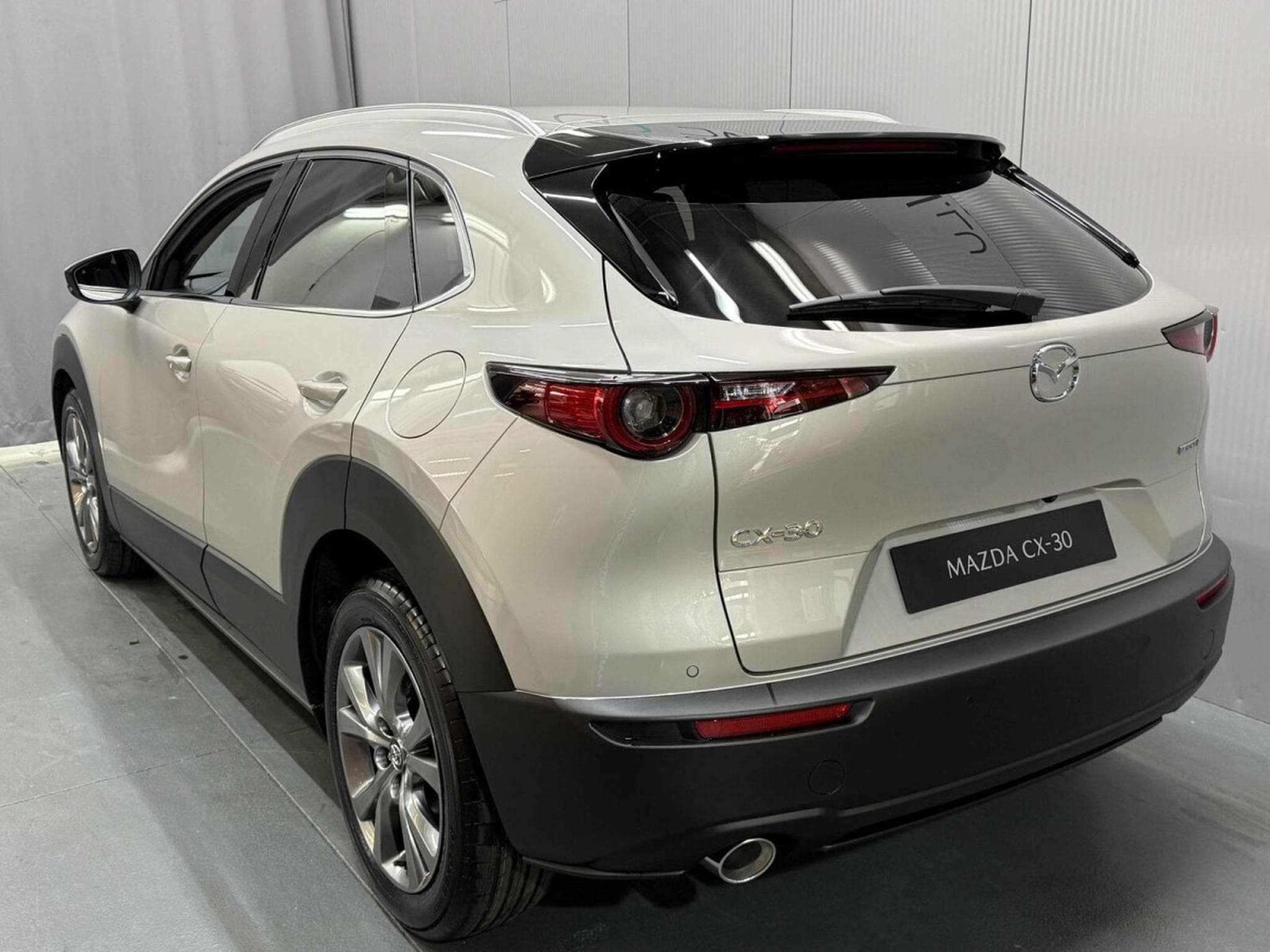 Mazda CX-30 2.0 e-Skyactiv X 186 Takumi Auto (2026) - Photo 3