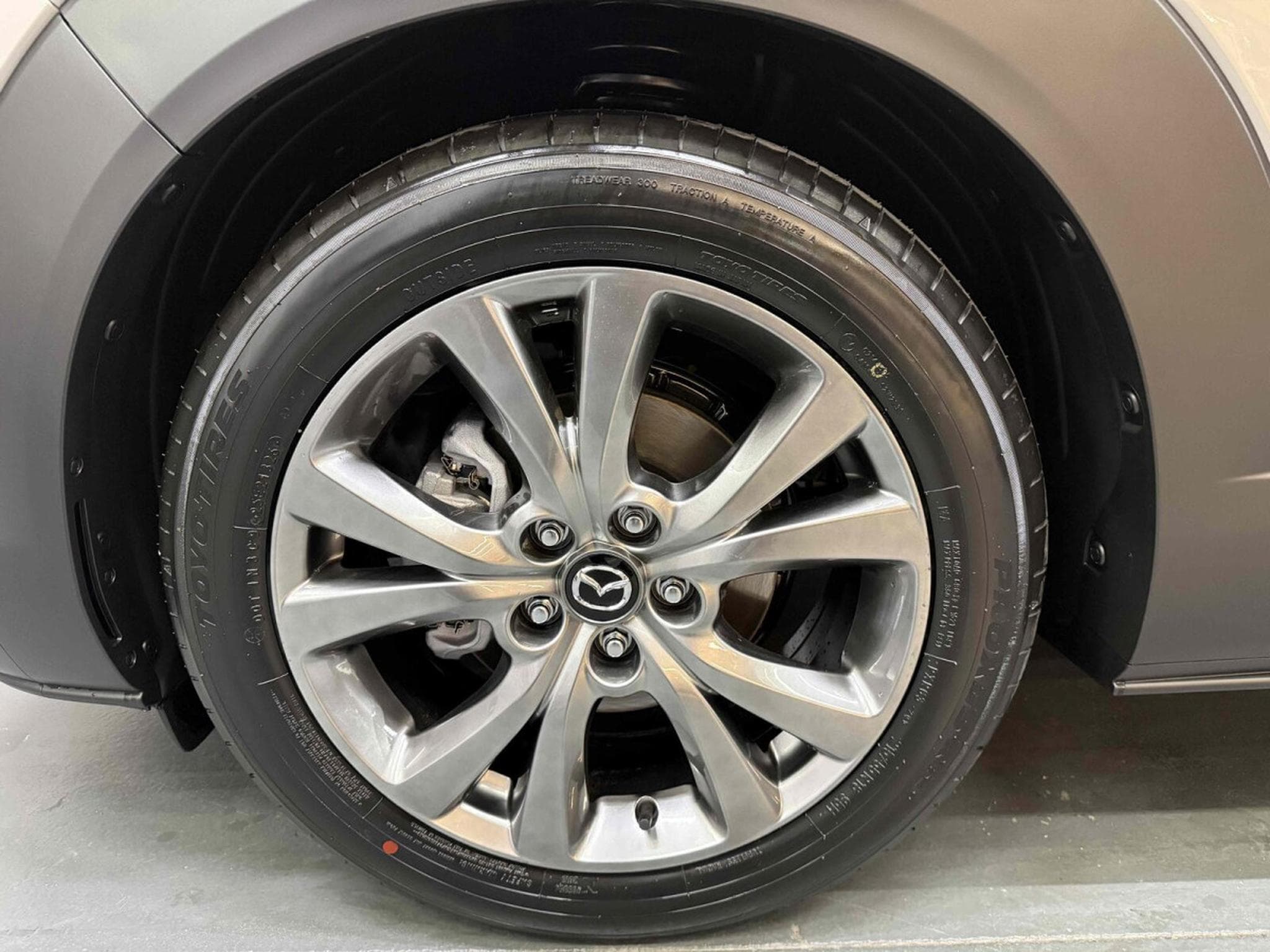 Mazda CX-30 2.0 e-Skyactiv X 186 Takumi Auto (2026) - Photo 4