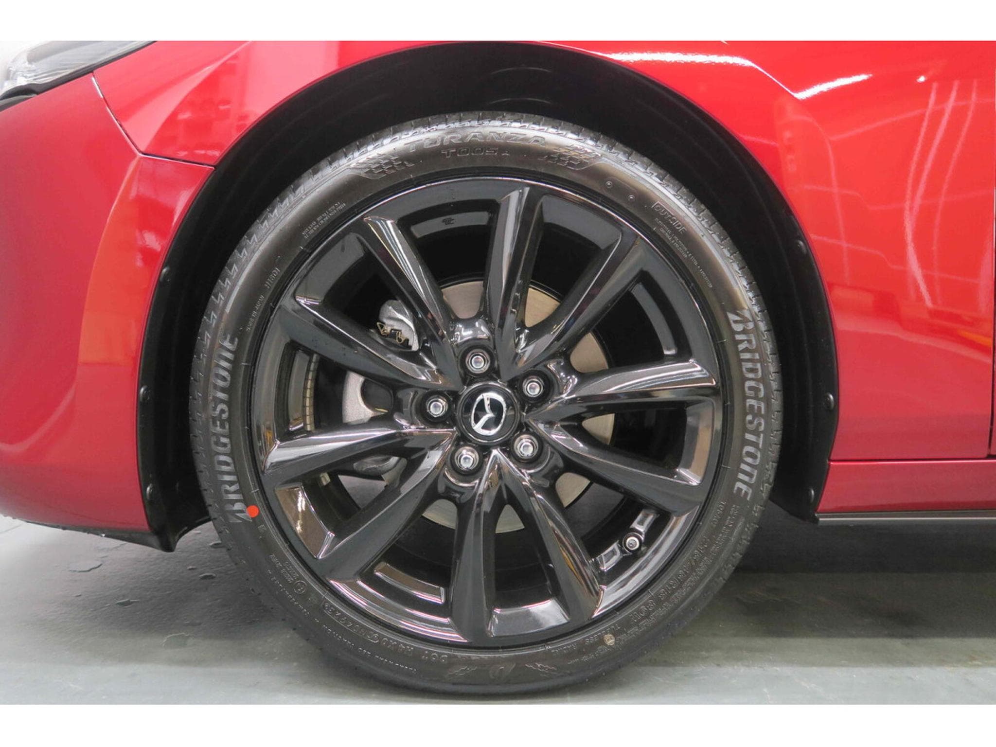 Mazda 3 2.5 e-Skyactiv G 140 Homura Auto (2026) - Foto 4