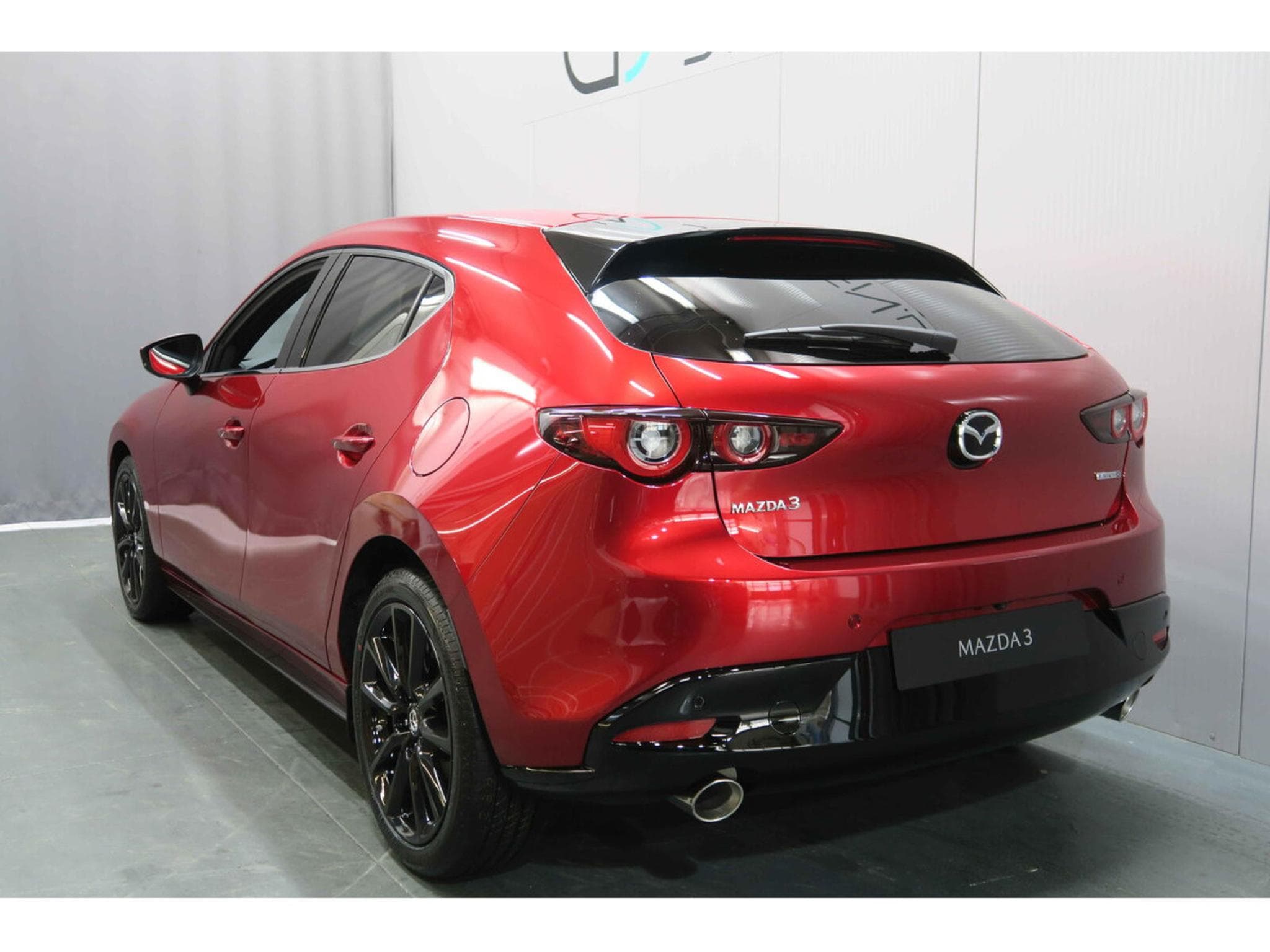 Mazda 3 2.5 e-Skyactiv G 140 Homura Auto (2026) - Foto 3