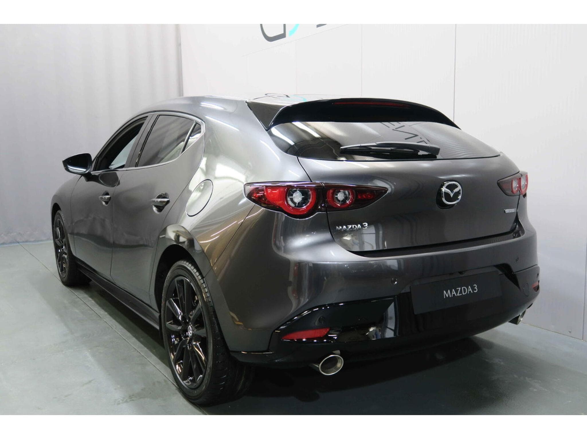 Mazda 3 2.0 e-Skyactiv X 186 Homura Auto (2026) - Foto 3