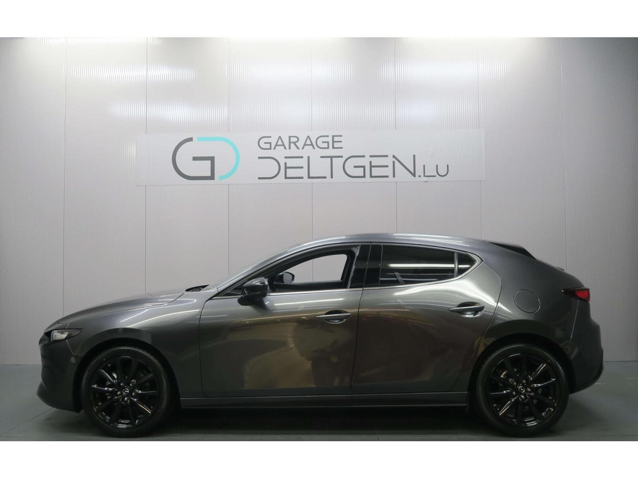 Mazda 3 2.0 e-Skyactiv X 186 Homura Auto (2026) - Foto 1