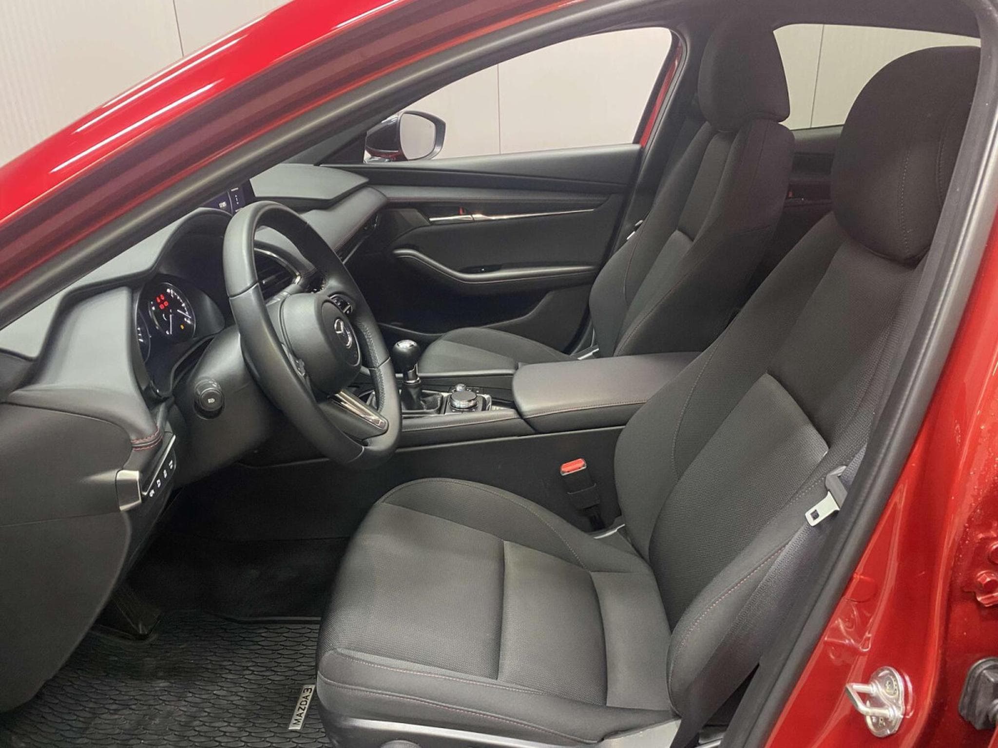 Mazda 3 2.5 e-Skyactiv G 140 Homura Auto (2026) - Foto 5
