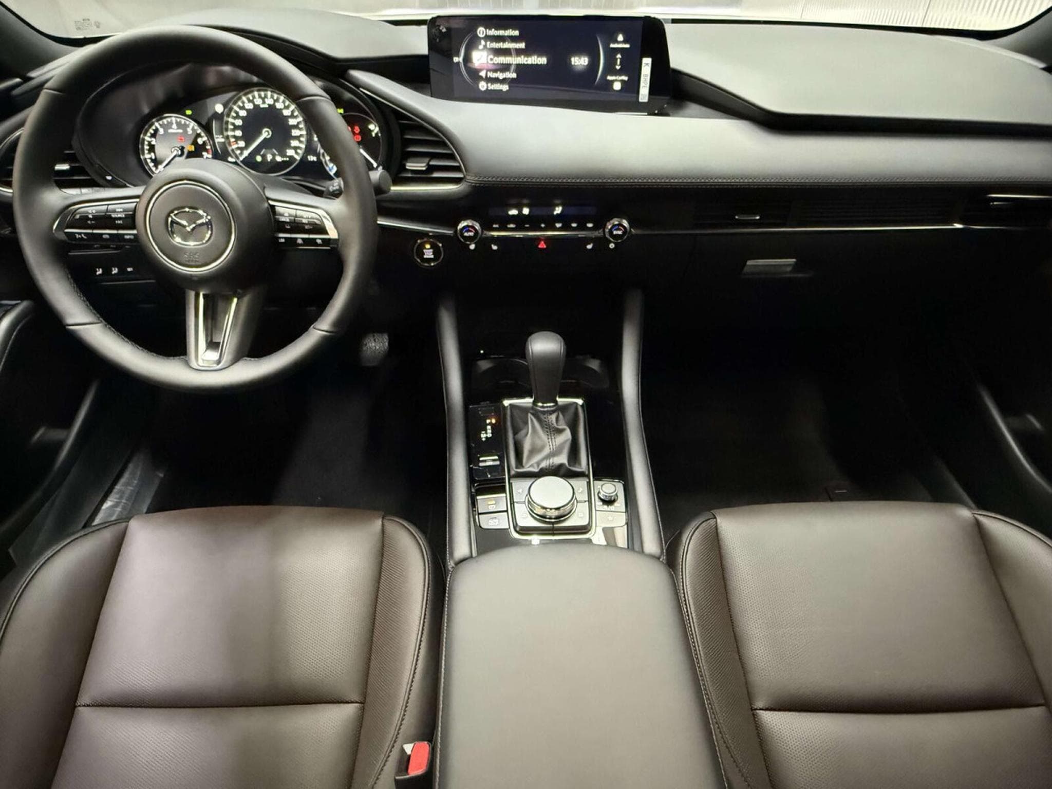Mazda 3 2.0 e-Skyactiv X 186 Takumi Auto (2026) - Foto 5