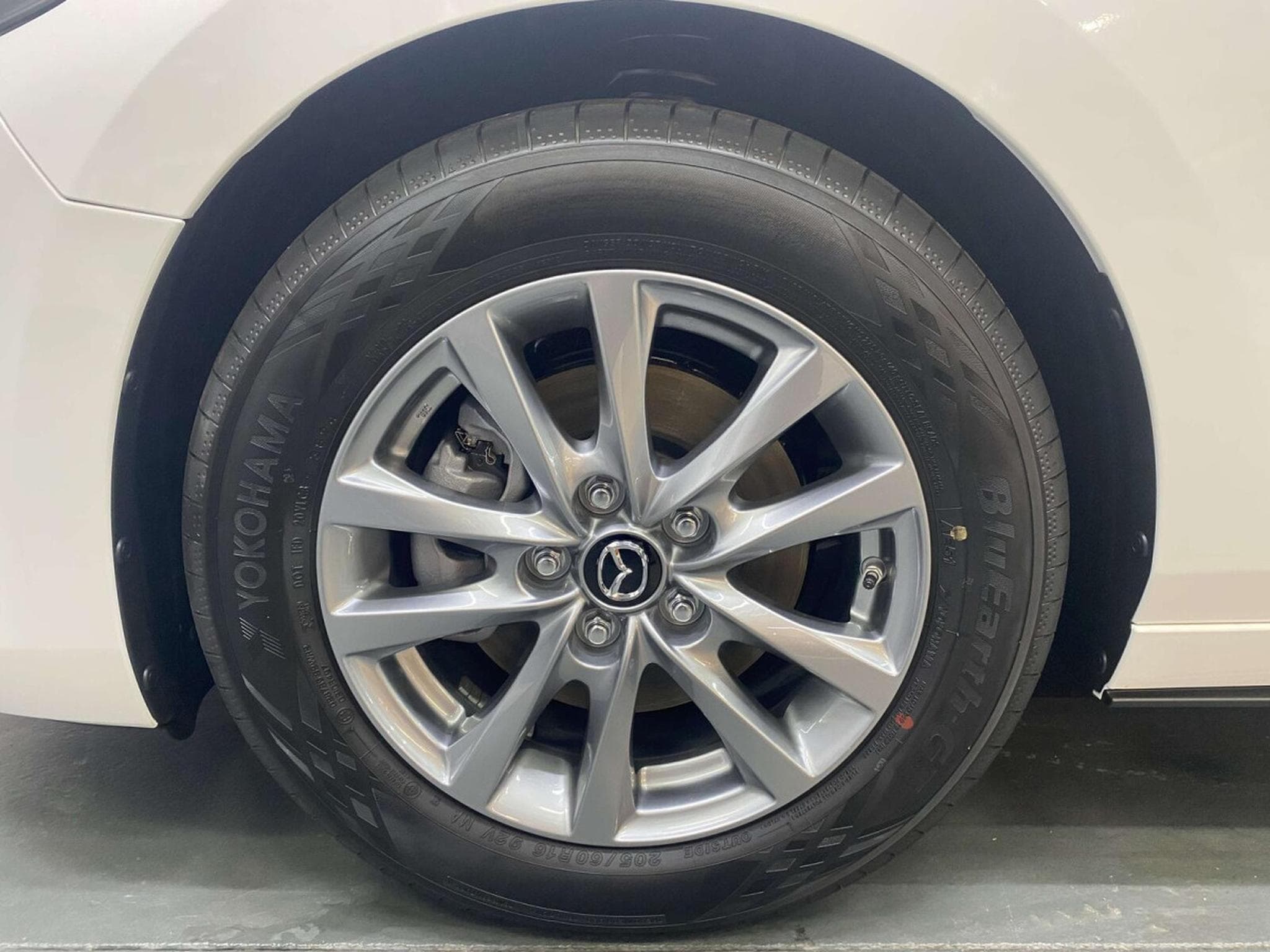 Mazda 3 2.5 e-Skyactiv G 140 Prime-Line (2026) - Foto 4
