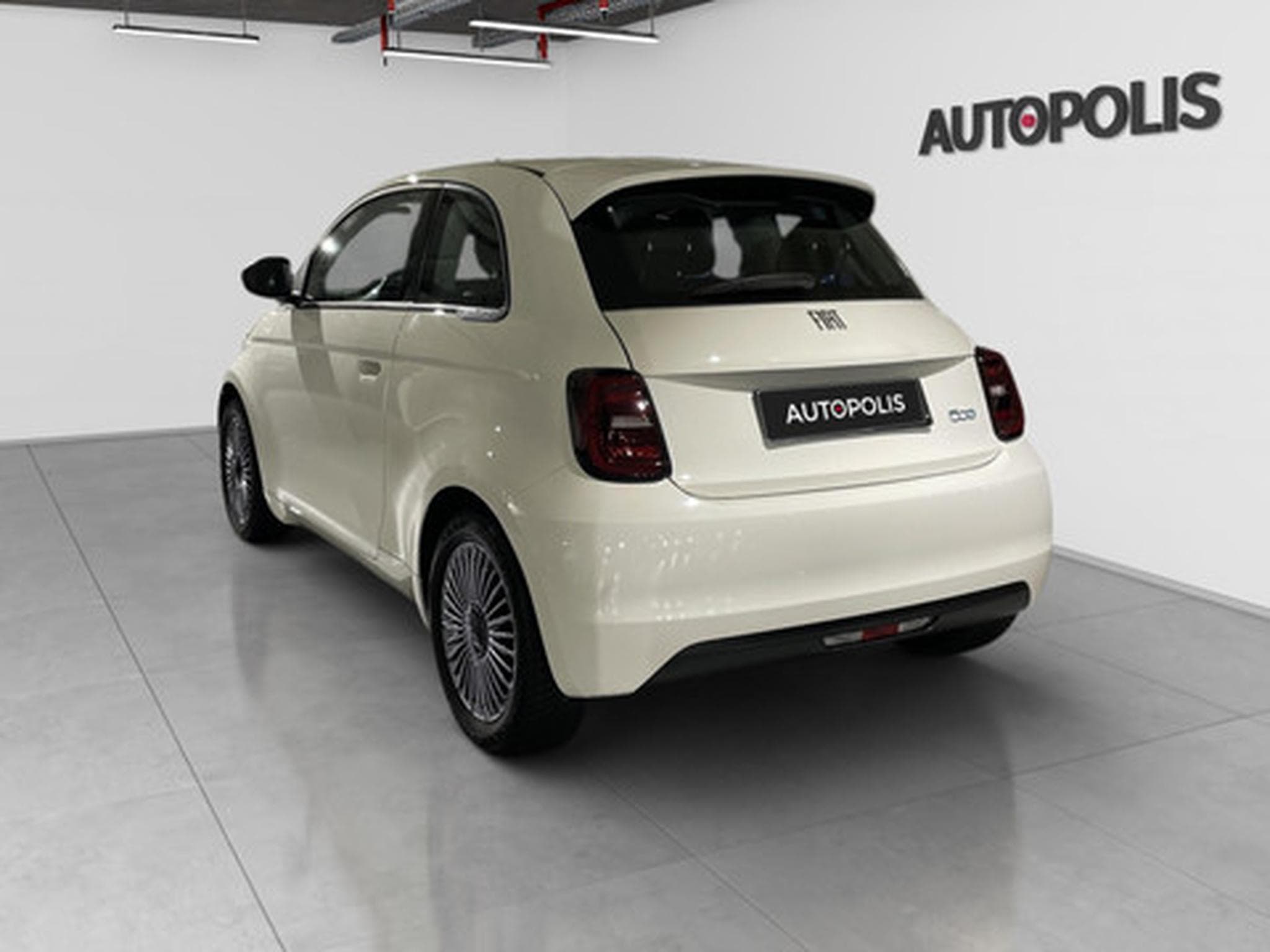 Fiat 500 500e 42 kWh LIMO (2023) - Photo 16